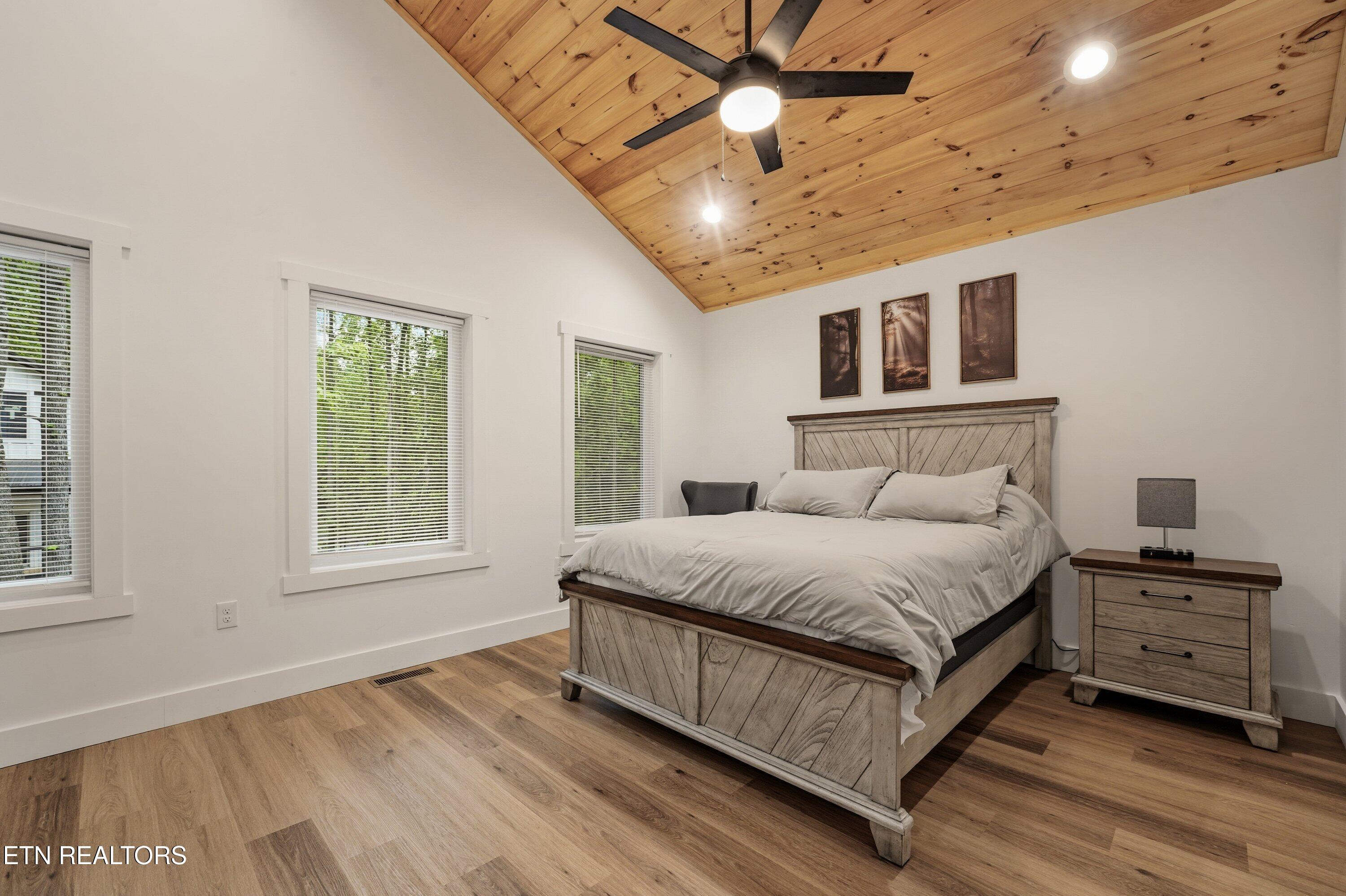 2825 Whisper Creek Lane Sevierville TN 37862