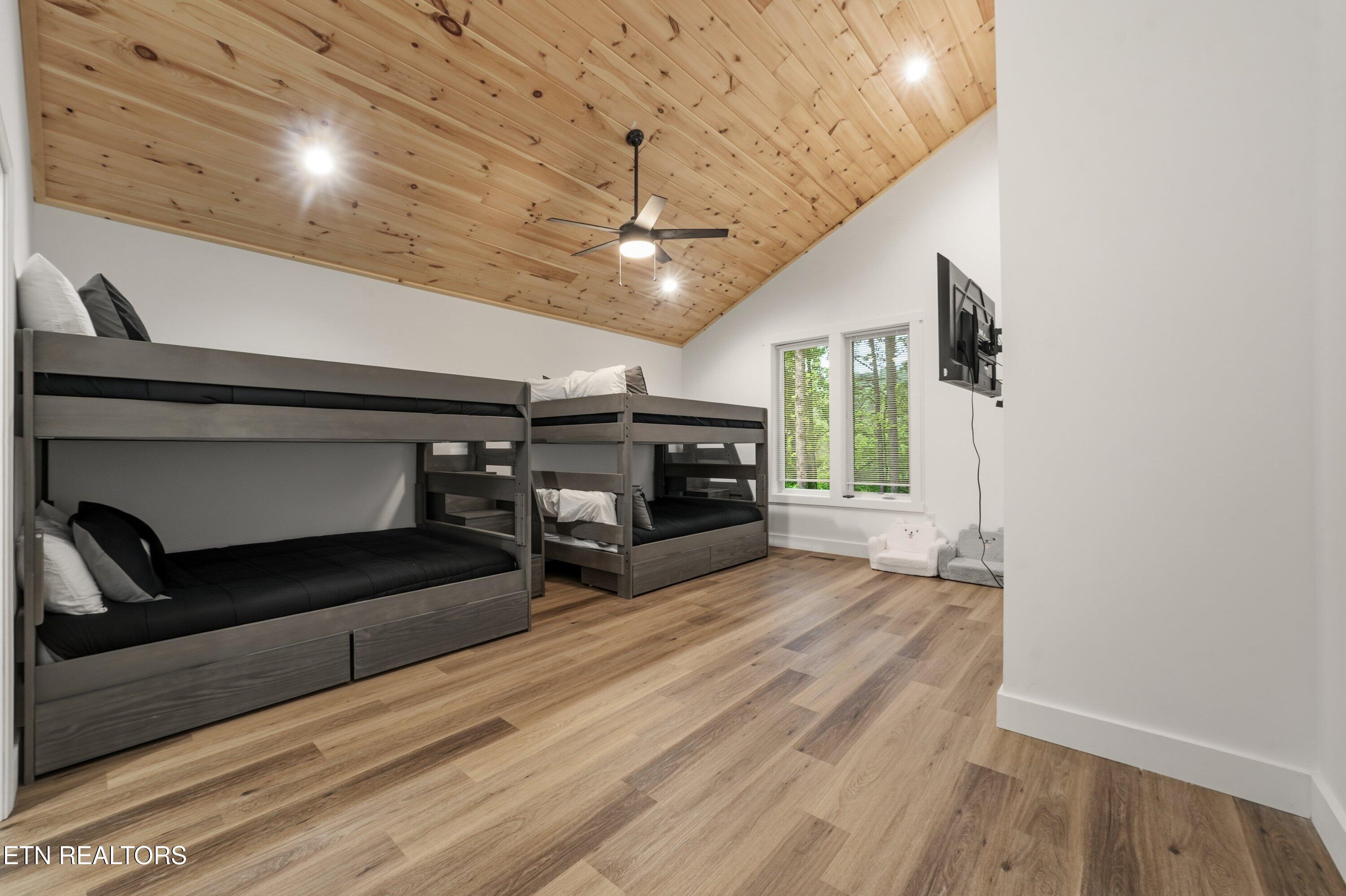 2825 Whisper Creek Lane Sevierville TN 37862