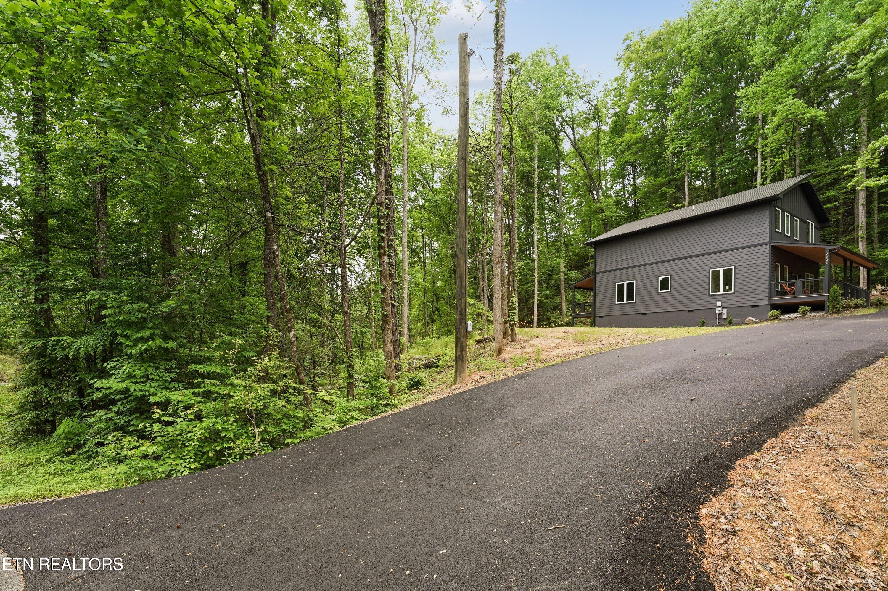2825 Whisper Creek Lane Sevierville TN 37862