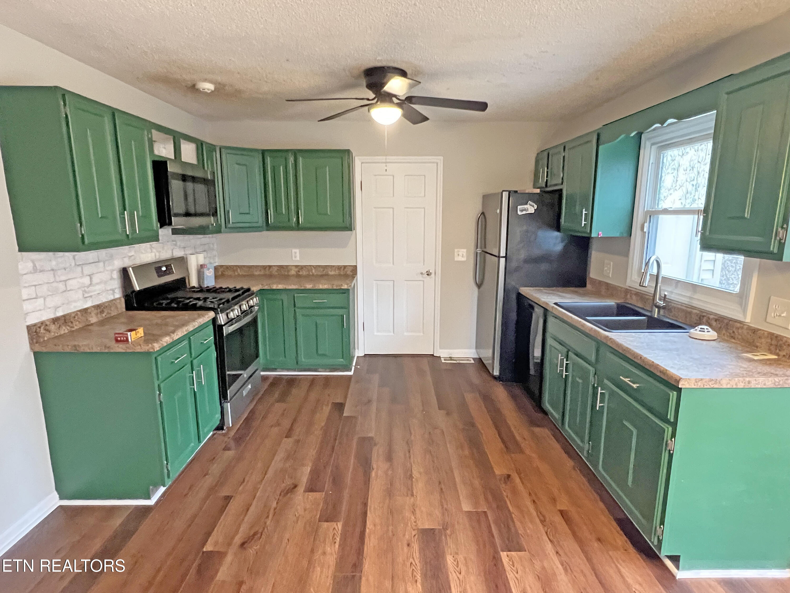 2041 NW Valley Hills Lane Cleveland TN 37311