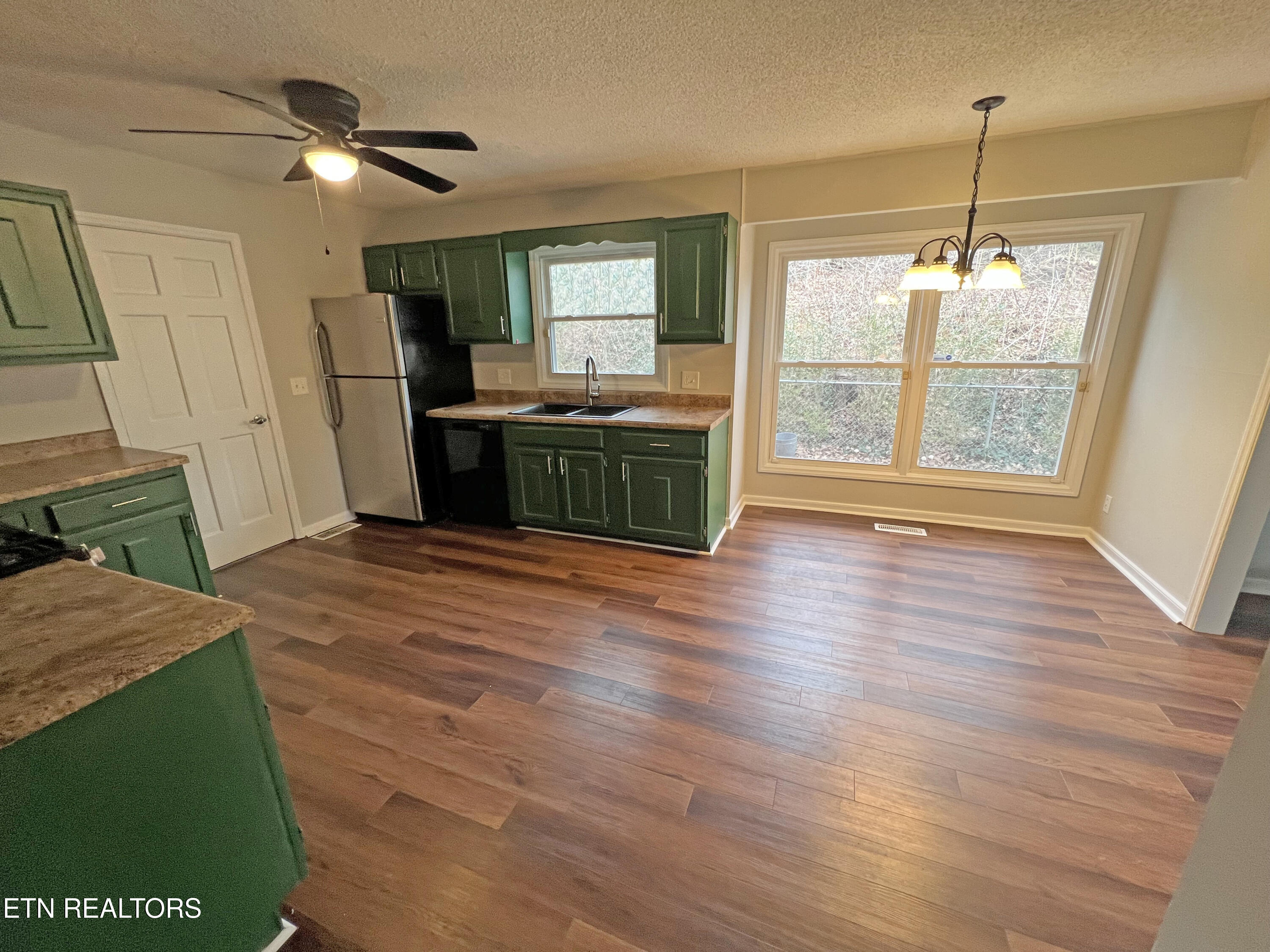 2041 NW Valley Hills Lane Cleveland TN 37311