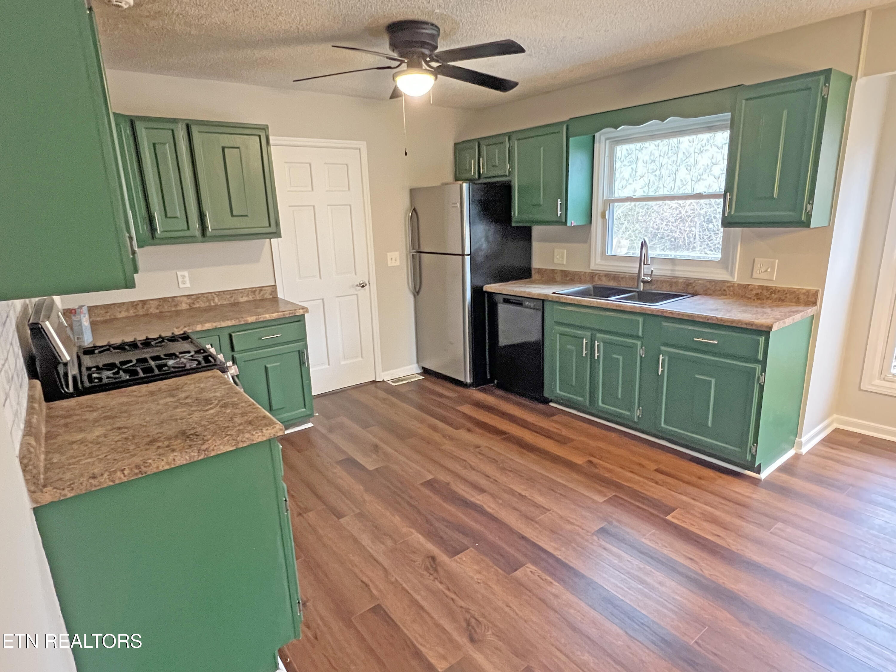 2041 NW Valley Hills Lane Cleveland TN 37311