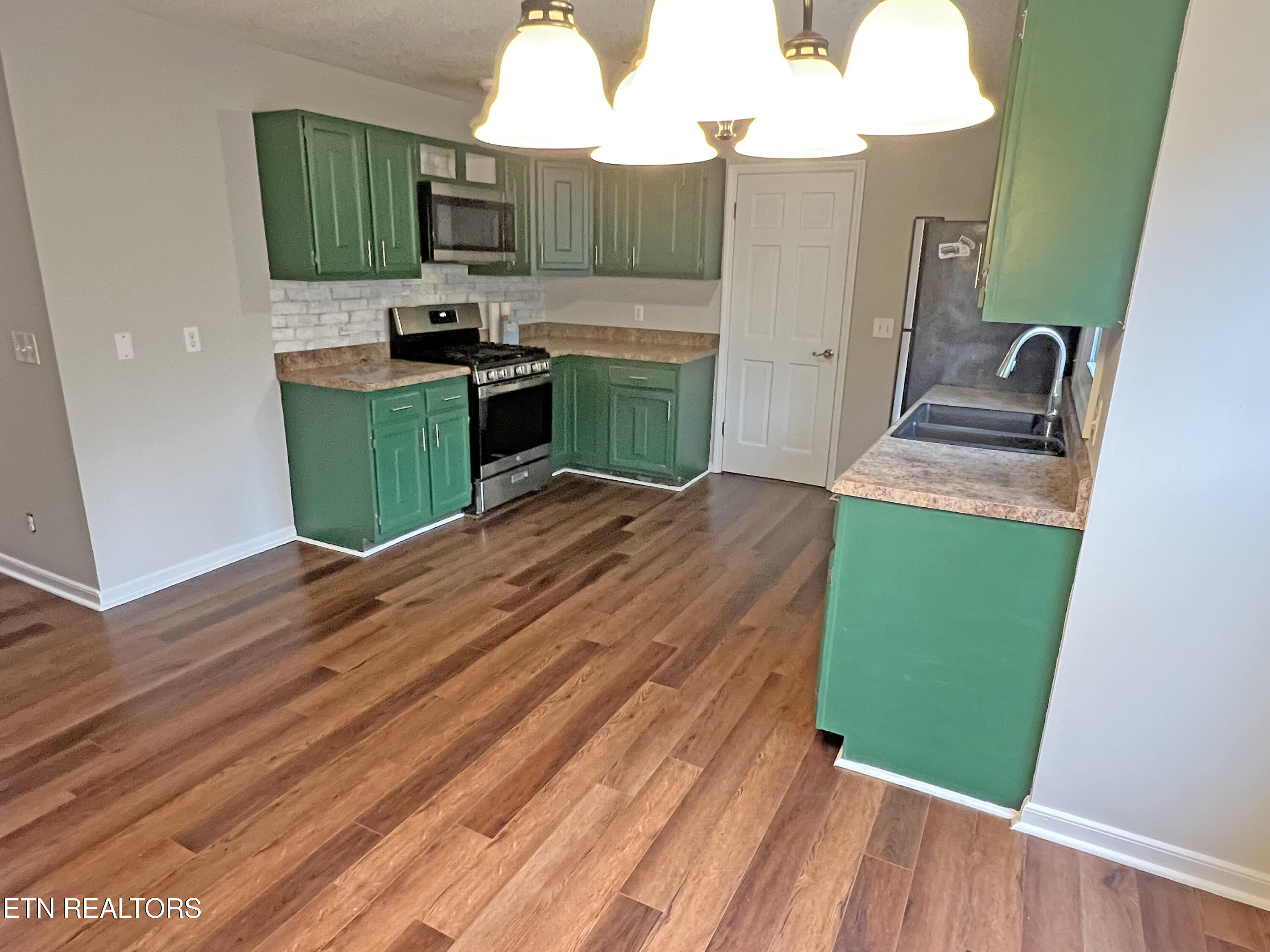 2041 NW Valley Hills Lane Cleveland TN 37311