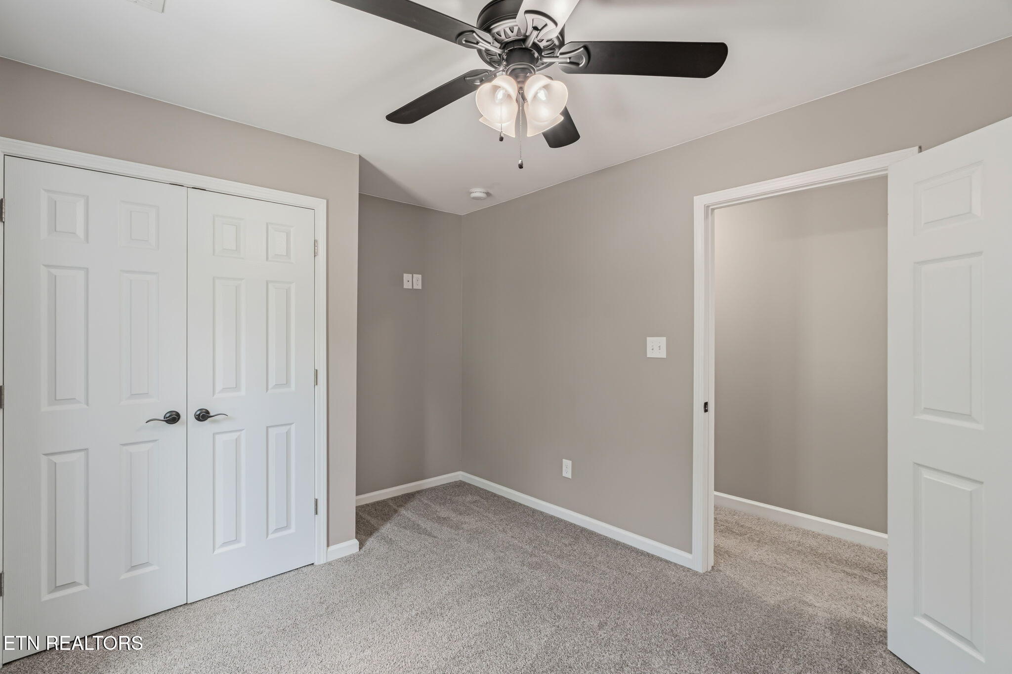 10019 Castleglen Lane Knoxville TN 37922