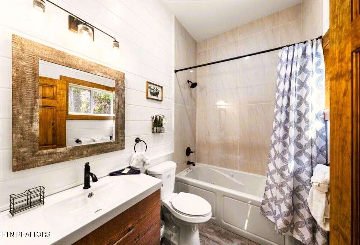344 Silverbell Hgts Lane Gatlinburg TN 37738