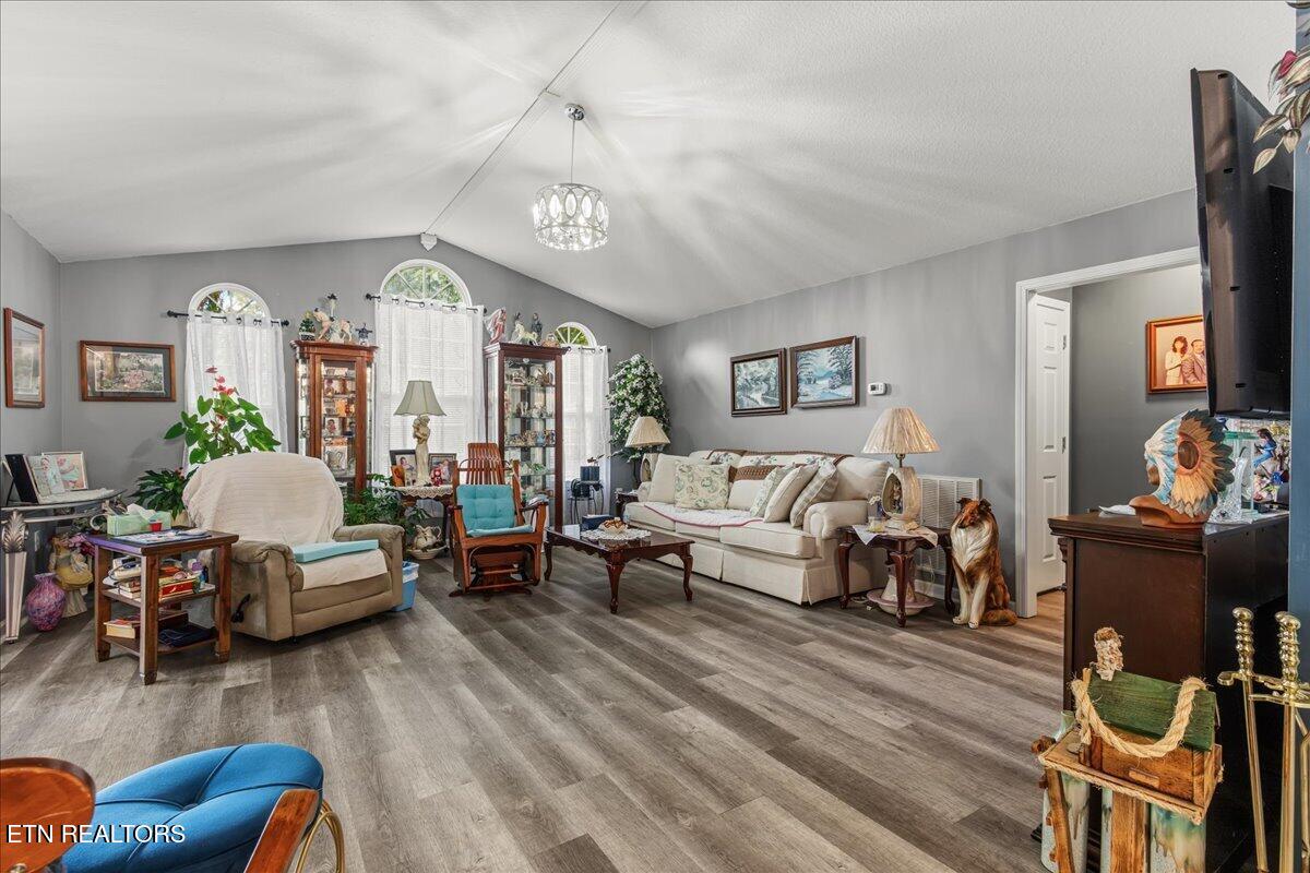 2039 E Highway 322 Sweetwater TN 37874