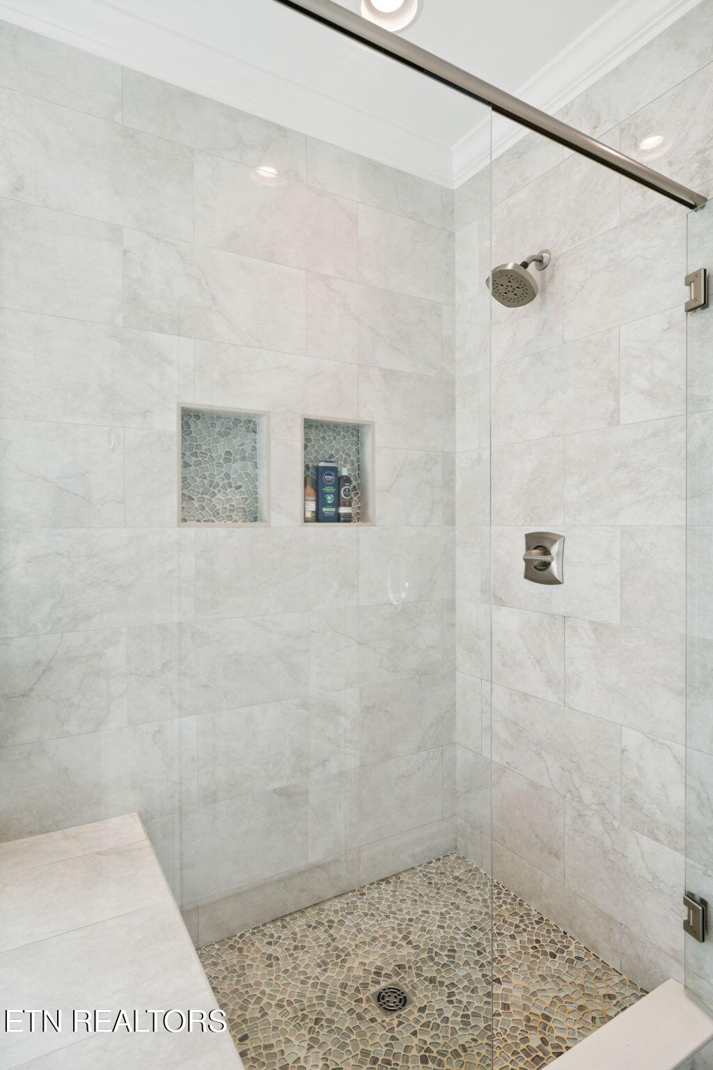 854 Kennesaw Lane Lenoir City TN 37771
