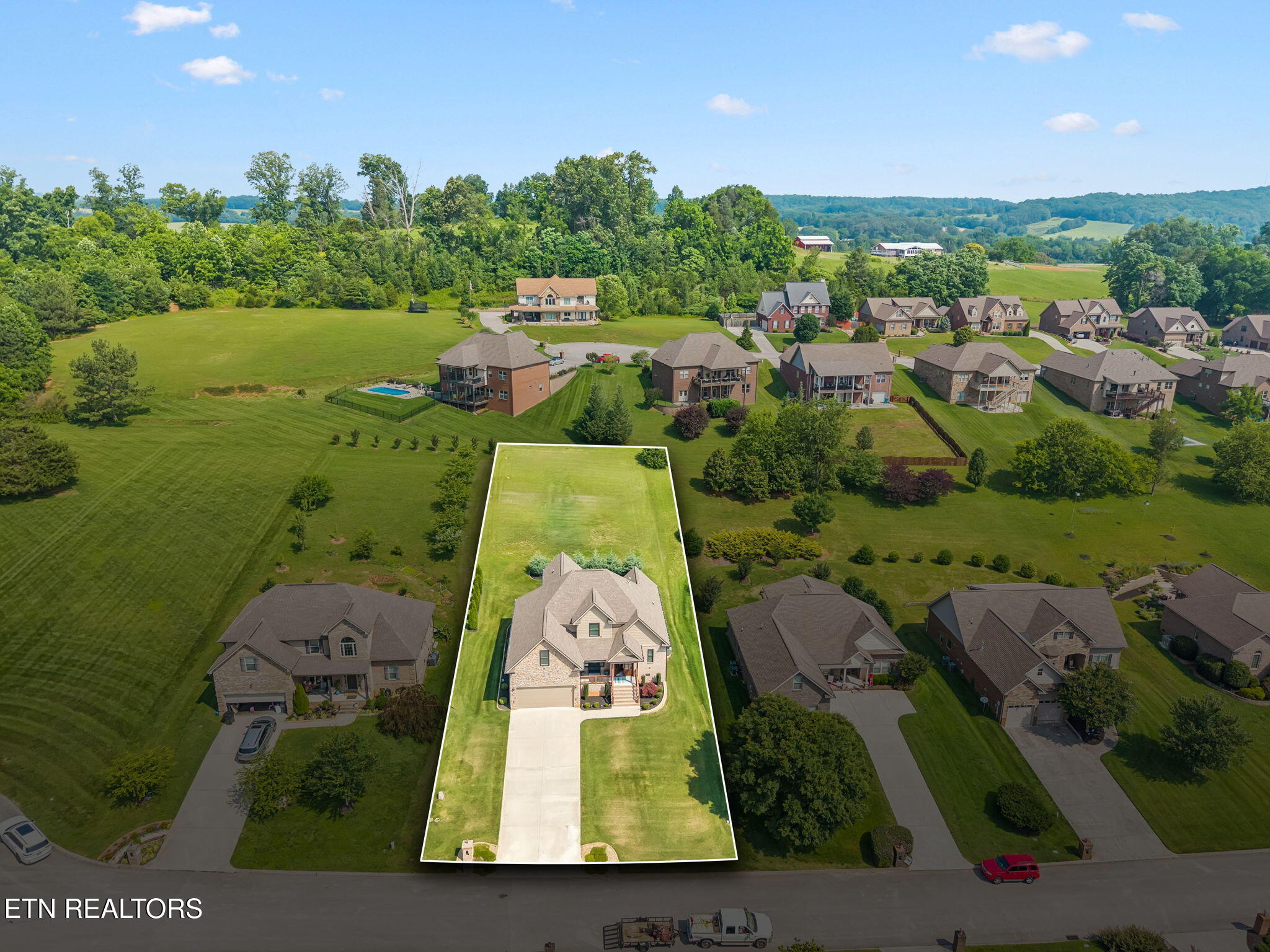 854 Kennesaw Lane Lenoir City TN 37771