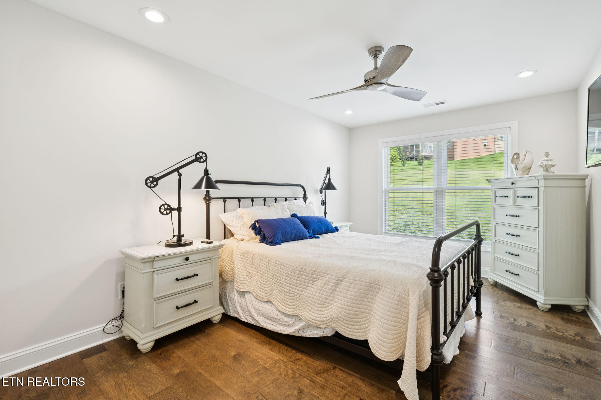 854 Kennesaw Lane Lenoir City TN 37771