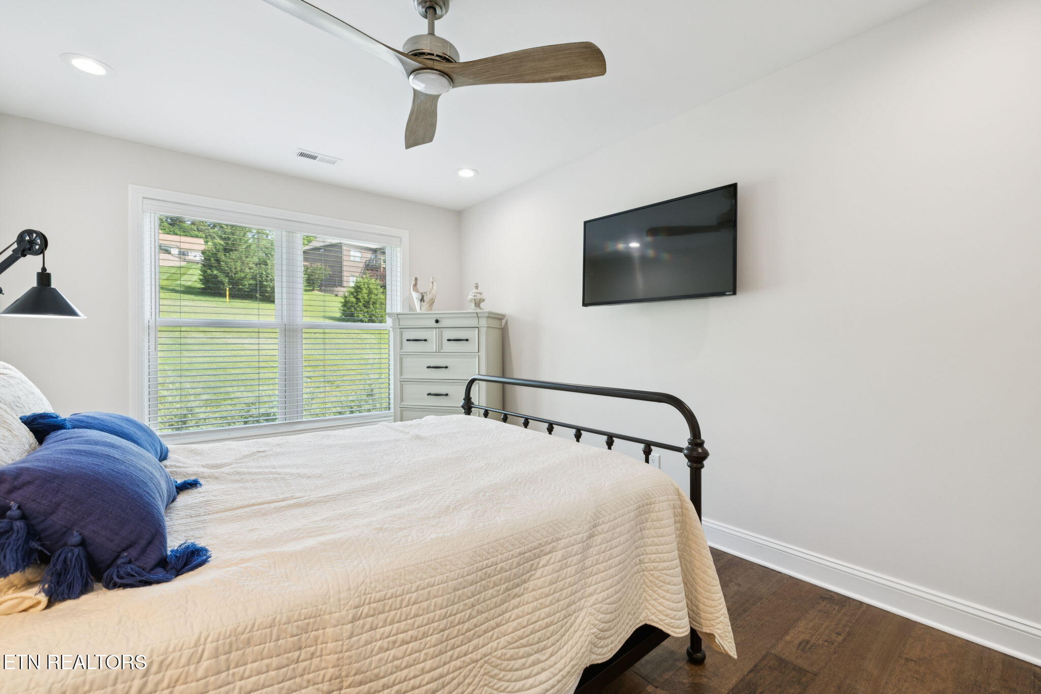 854 Kennesaw Lane Lenoir City TN 37771