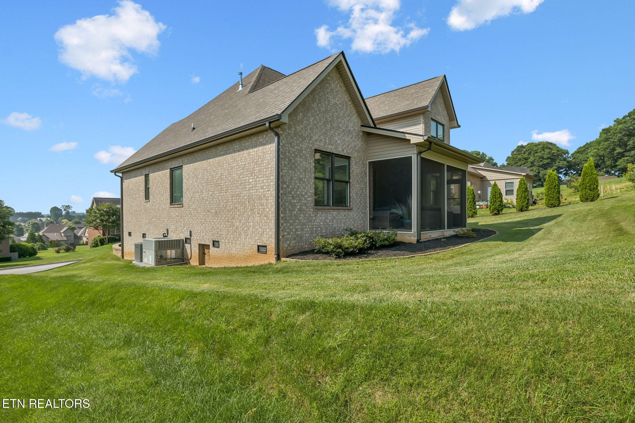 854 Kennesaw Lane Lenoir City TN 37771