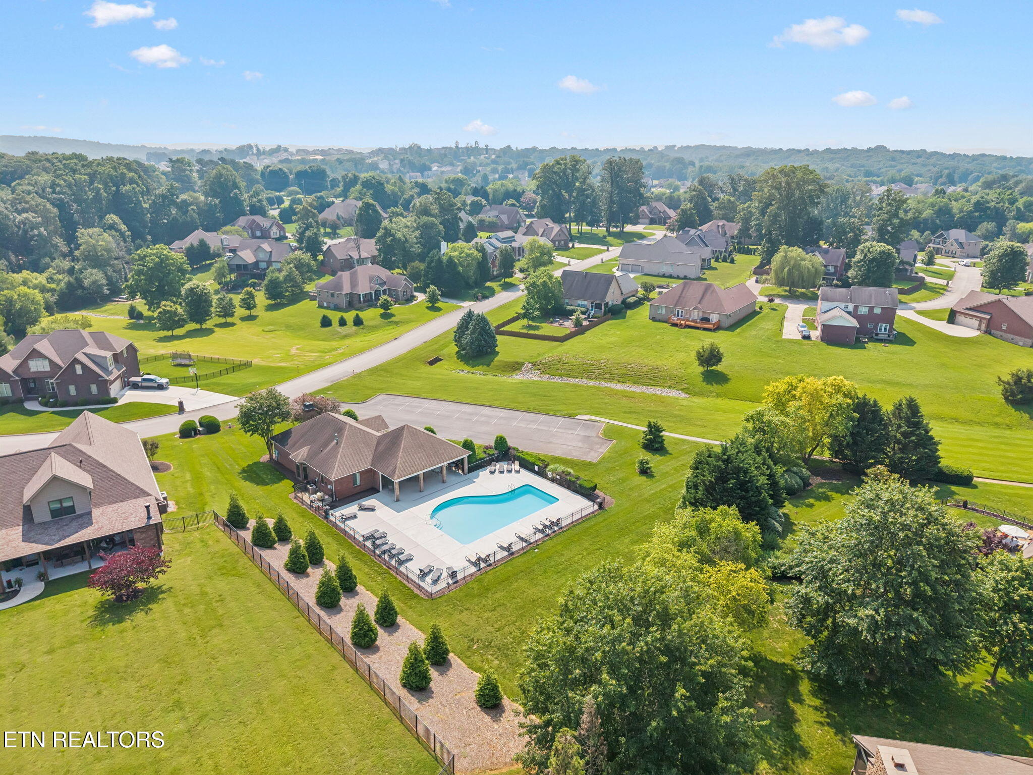 854 Kennesaw Lane Lenoir City TN 37771