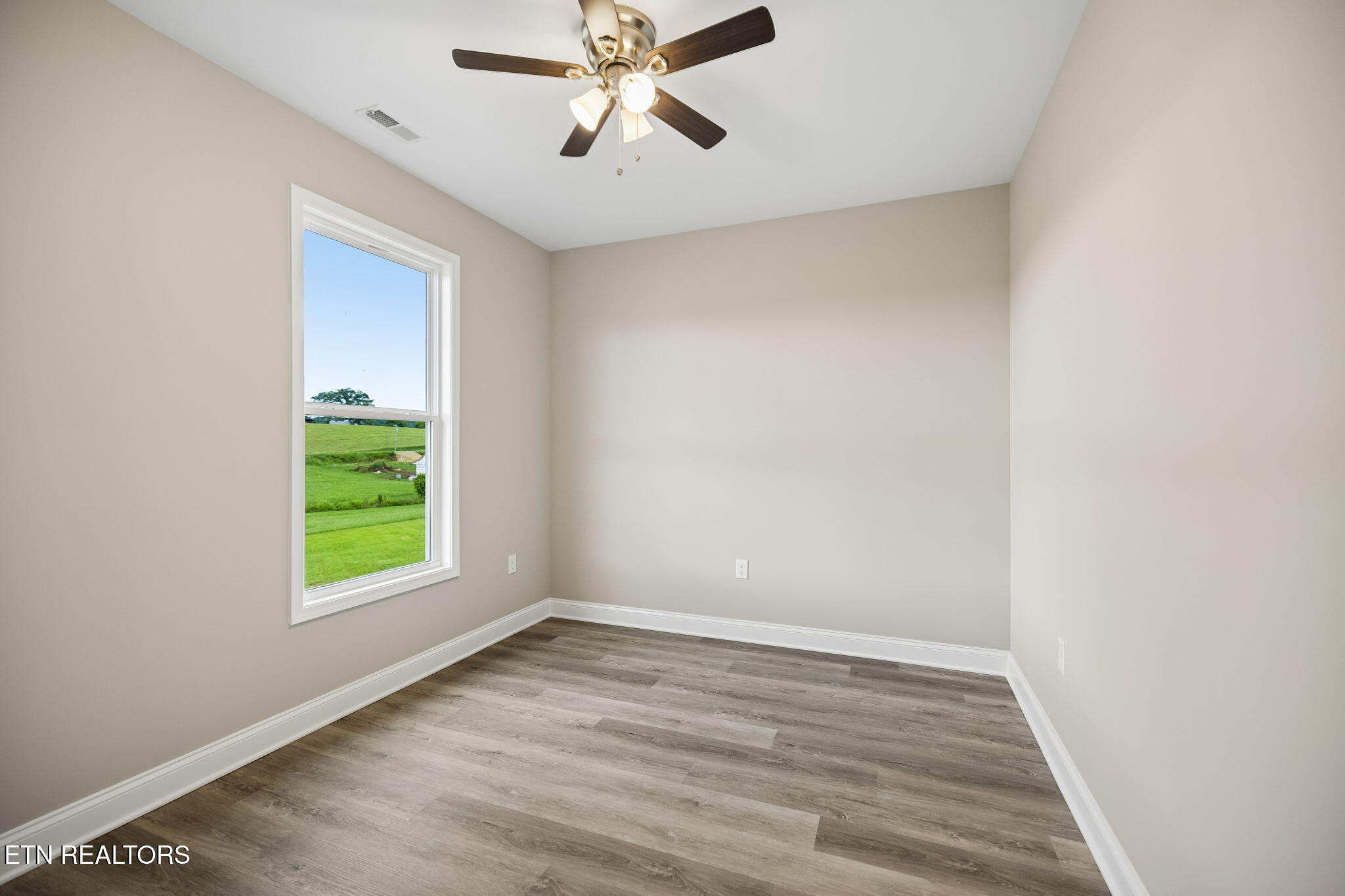 304 Moores Way Madisonville TN 37354