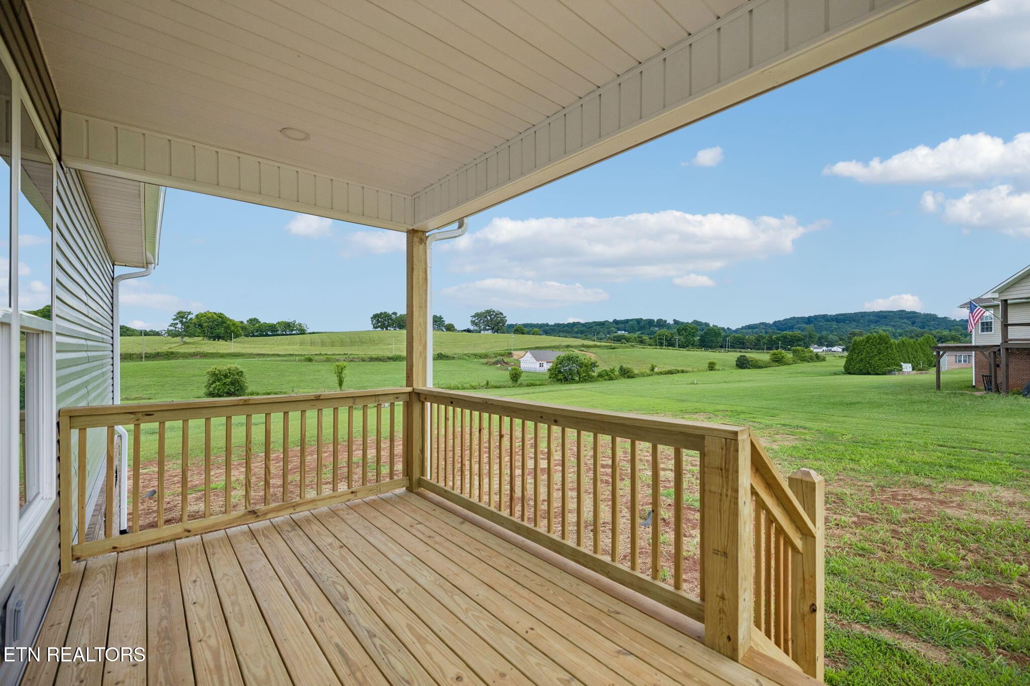 304 Moores Way Madisonville TN 37354