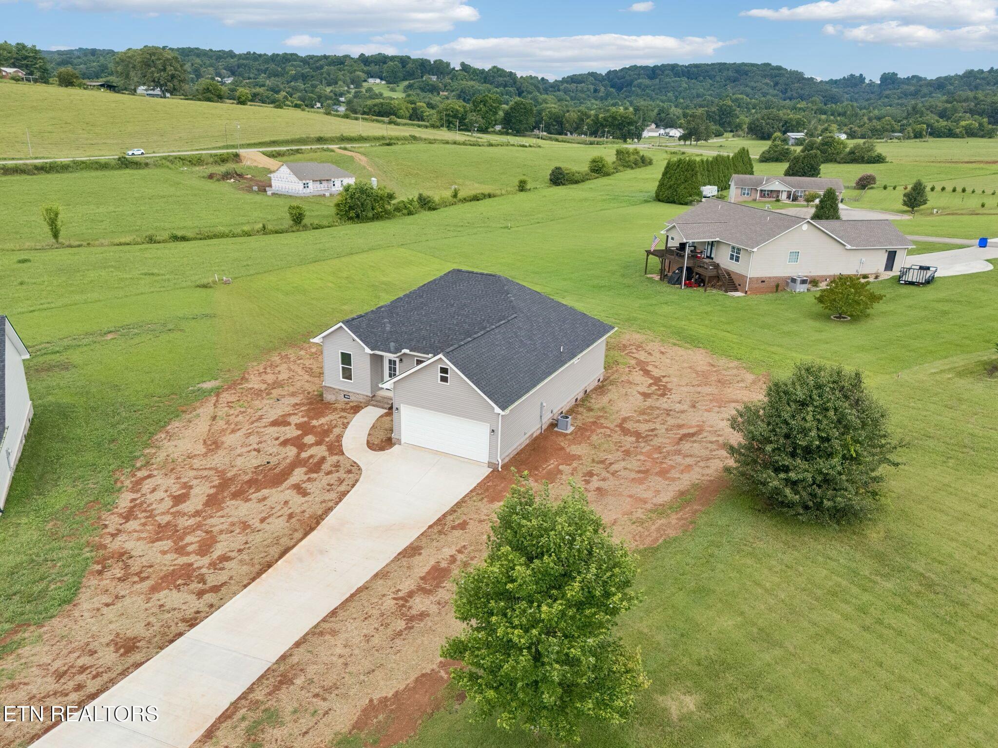 304 Moores Way Madisonville TN 37354