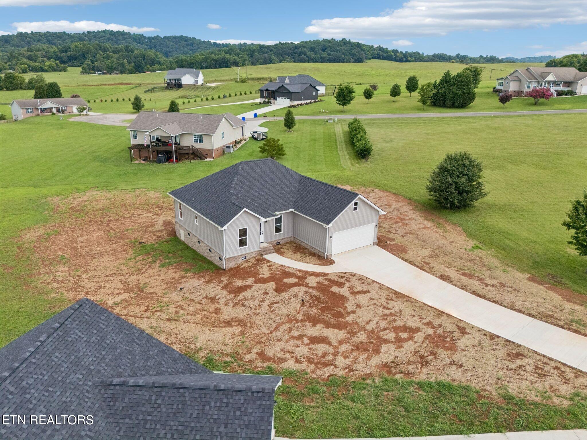 304 Moores Way Madisonville TN 37354