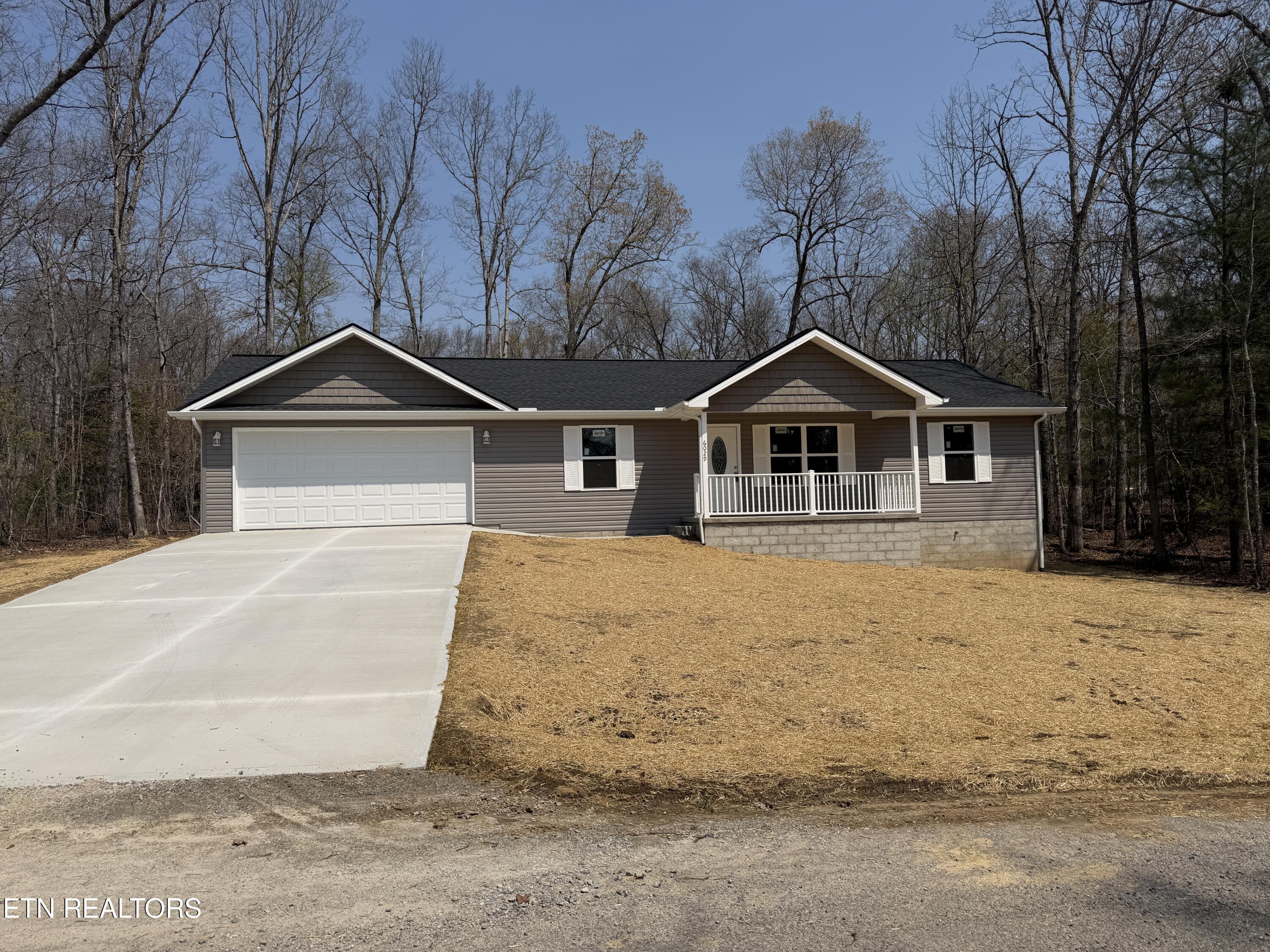 6029 Pocahontas Lane Crossville TN 38572