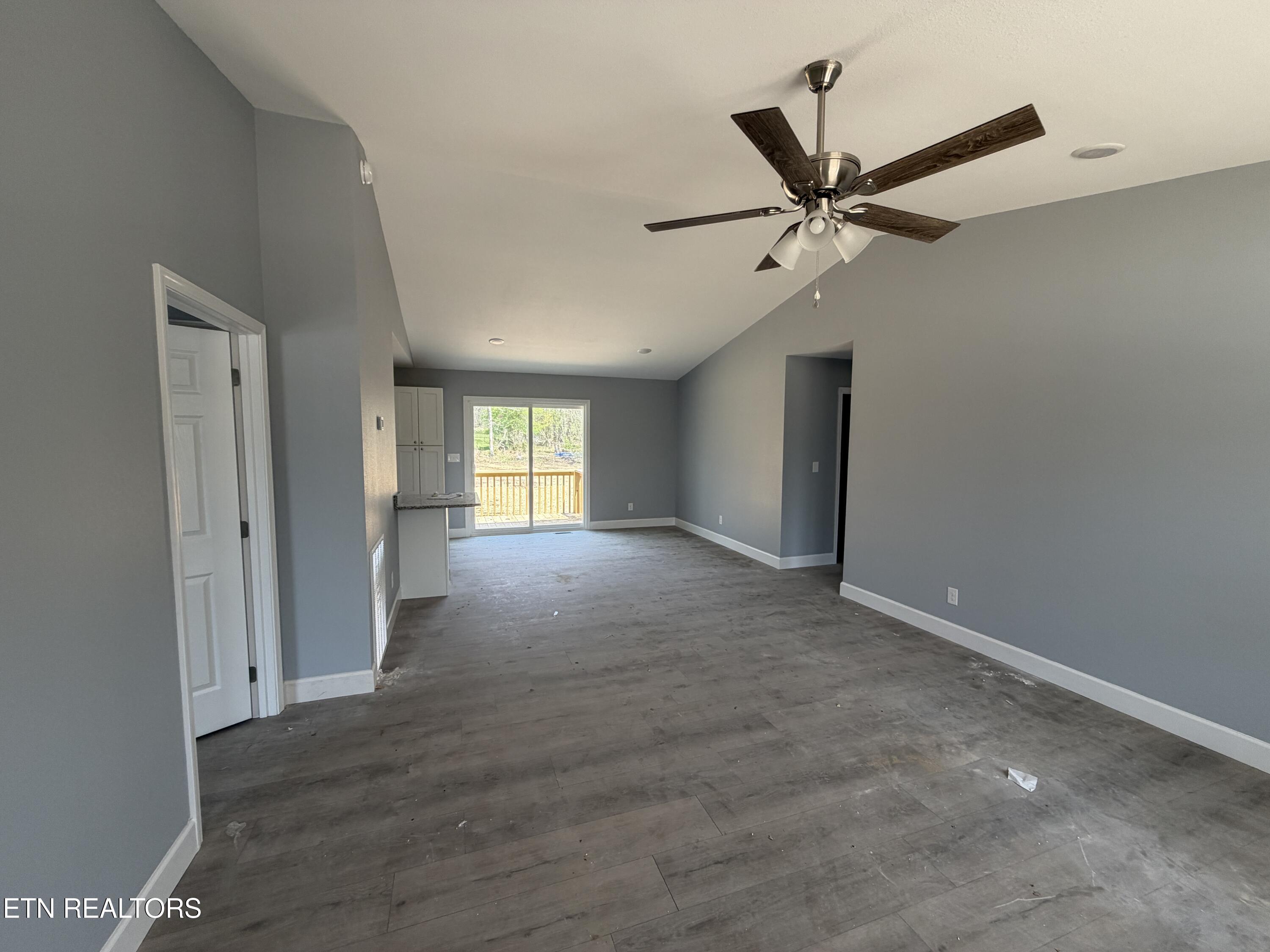 6029 Pocahontas Lane Crossville TN 38572
