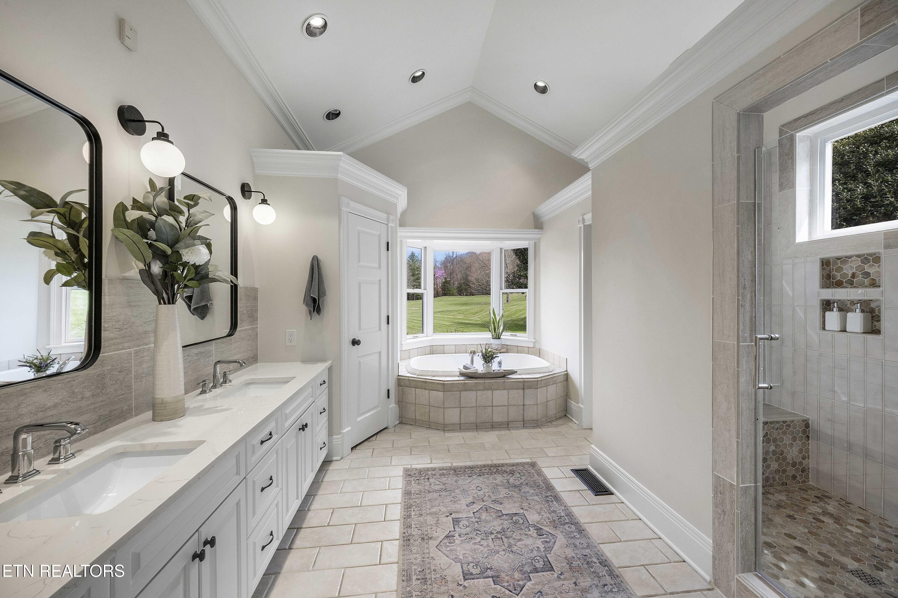 2740 Mccammon Road Rockford TN 37853