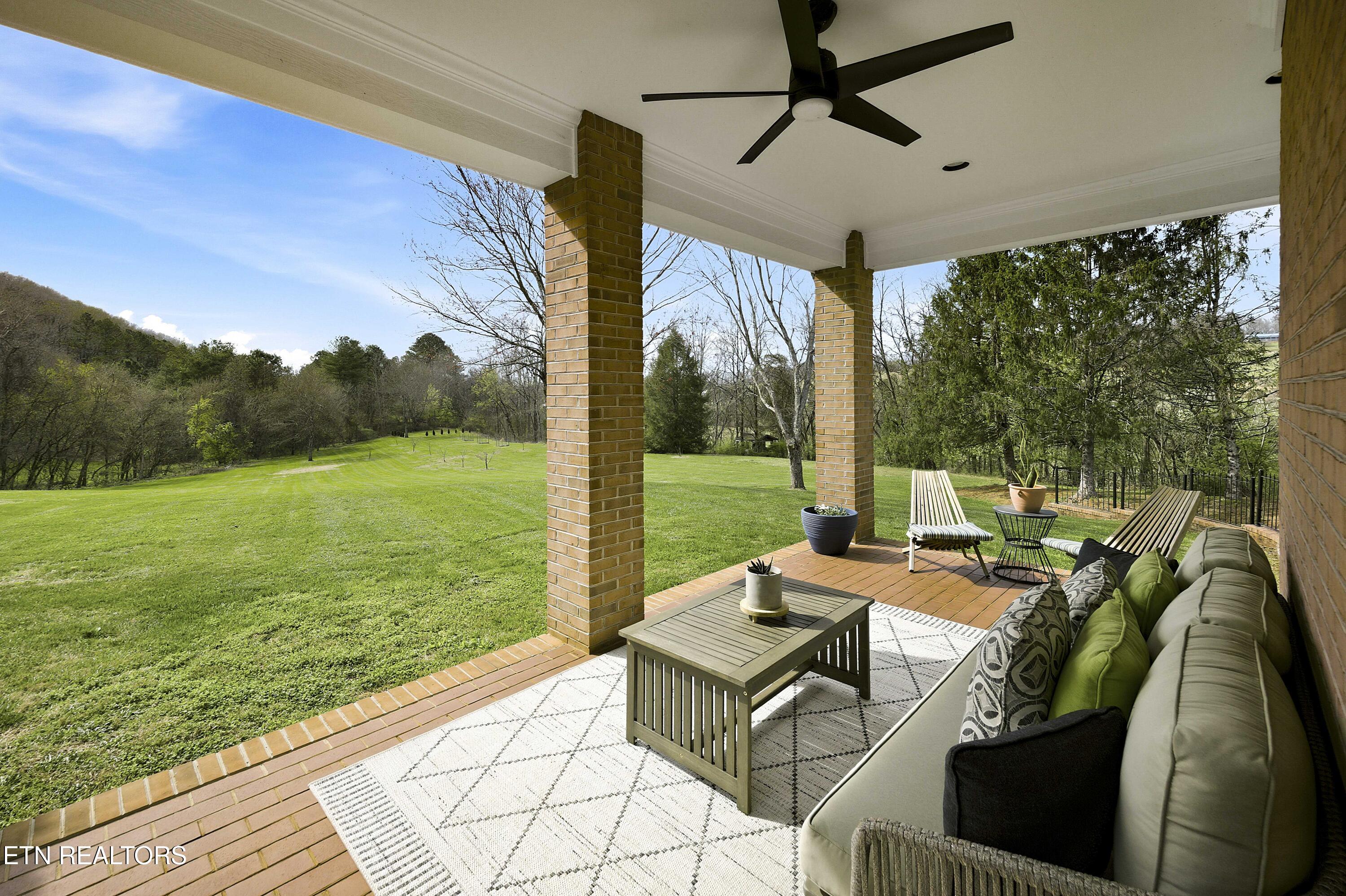 2740 Mccammon Road Rockford TN 37853