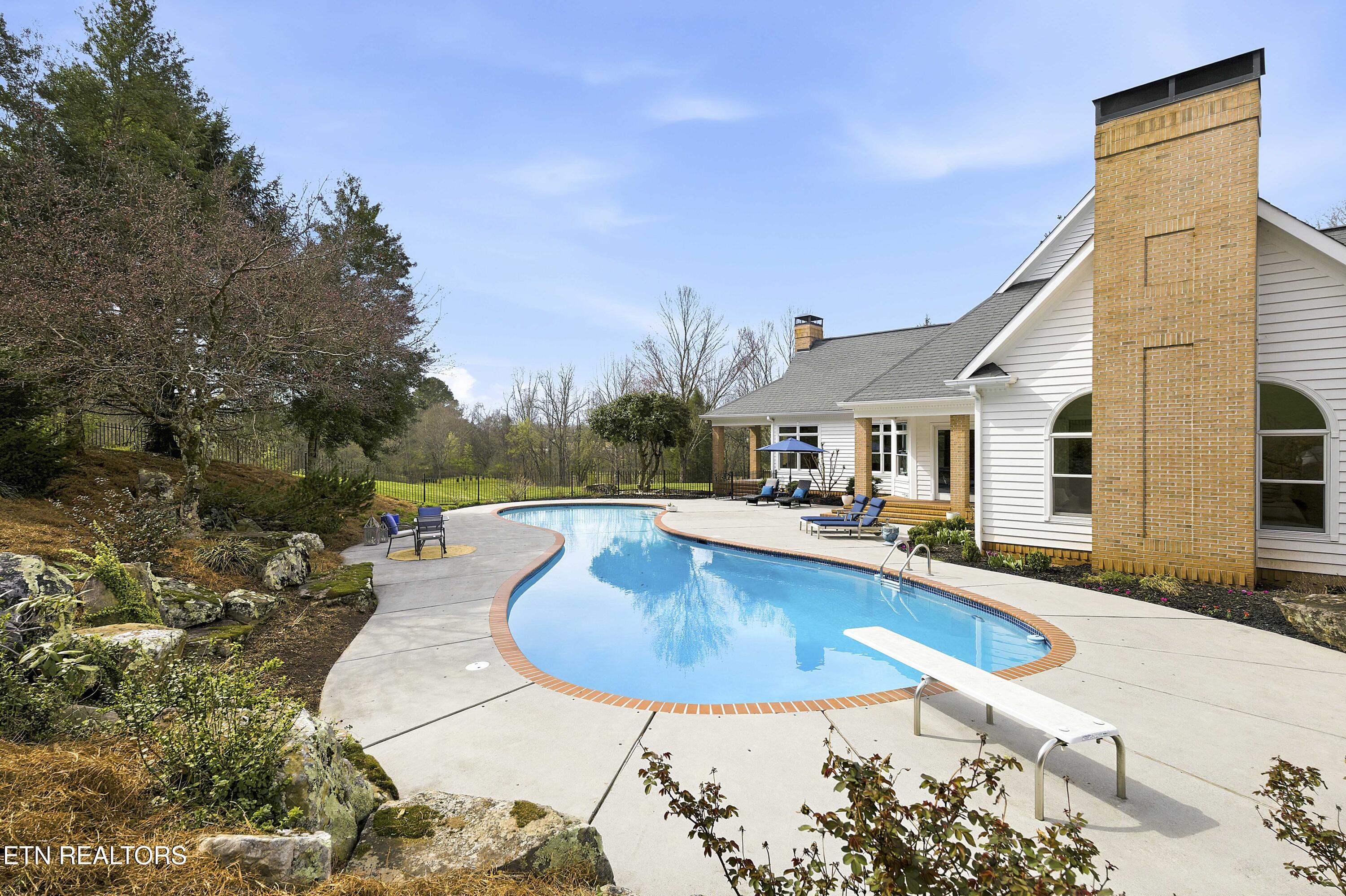 2740 Mccammon Road Rockford TN 37853