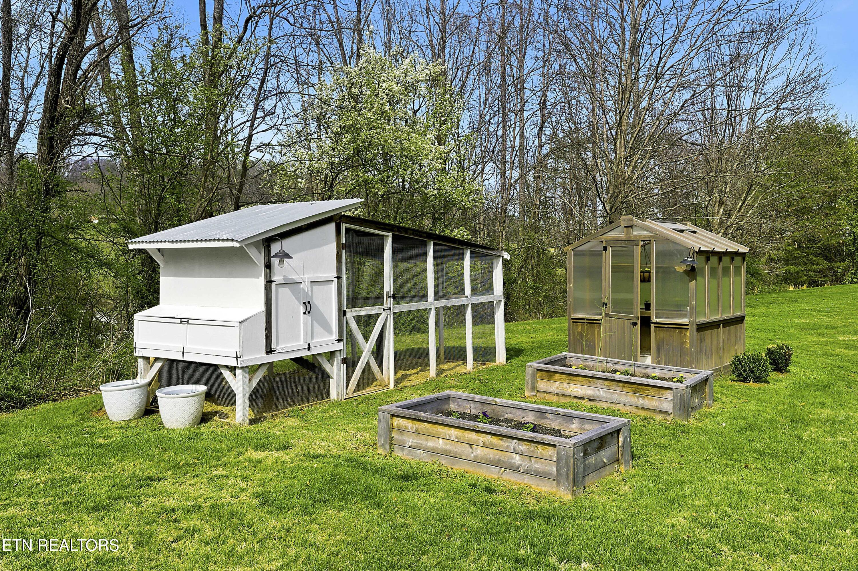 2740 Mccammon Road Rockford TN 37853