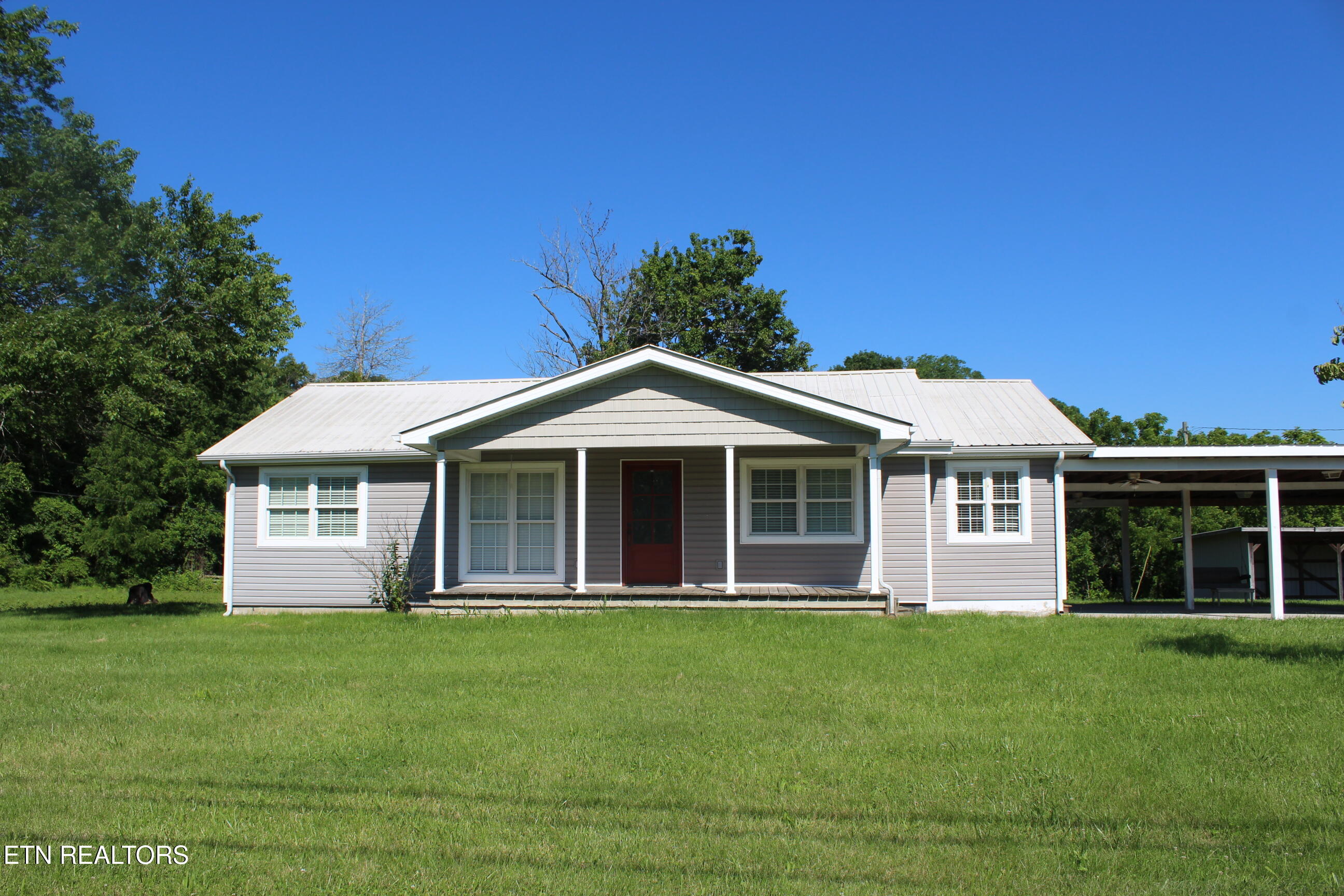 4720 S York Highway Jamestown TN 38556
