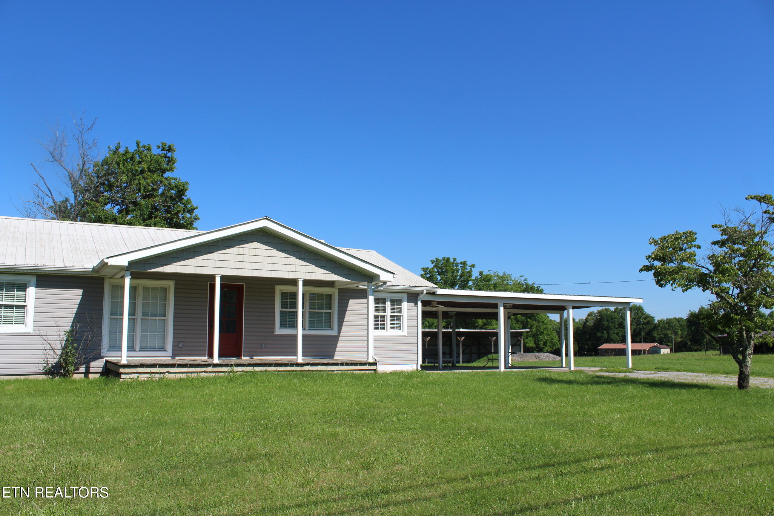 4720 S York Highway Jamestown TN 38556