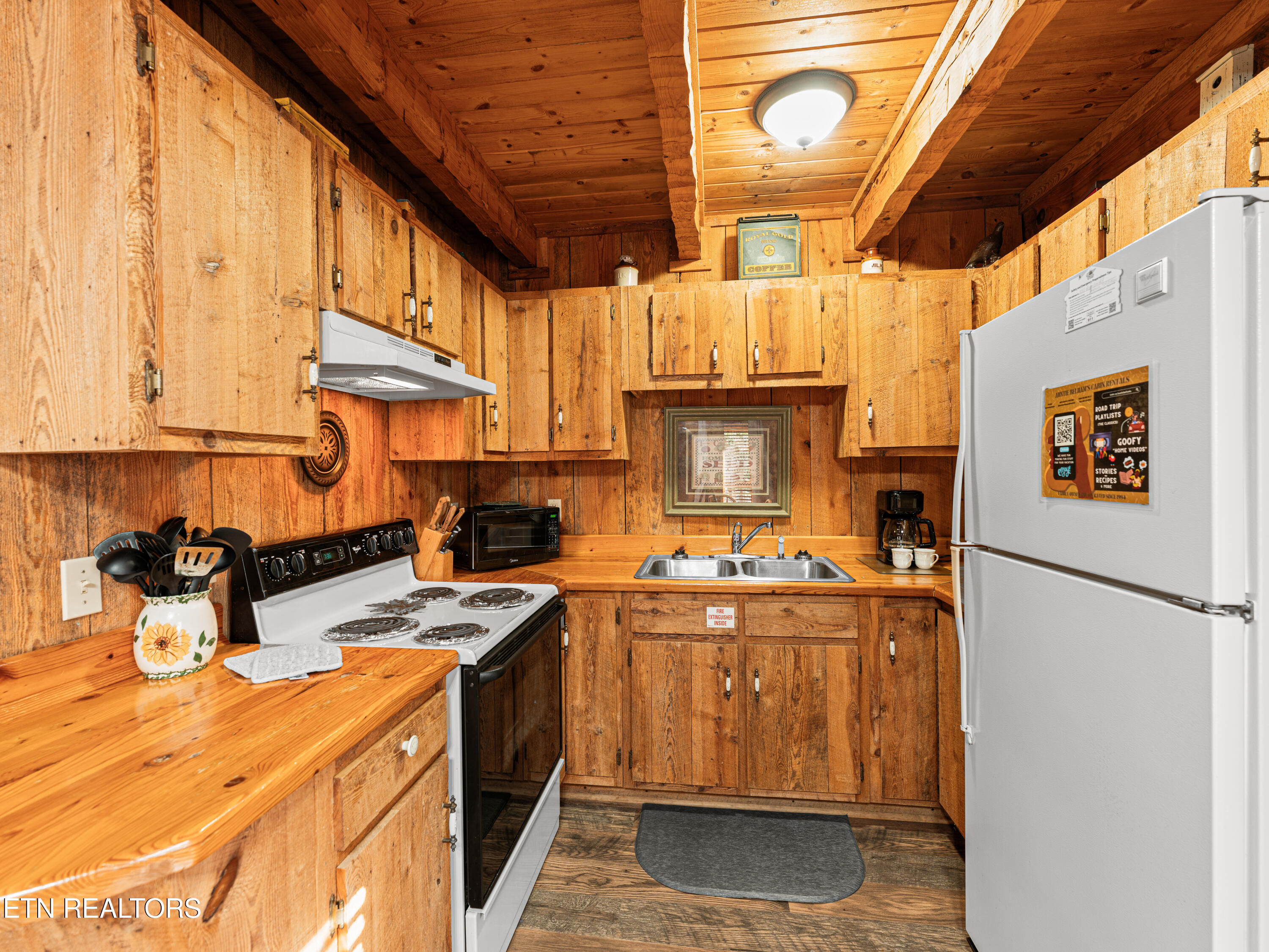 1083 Bryan View Road Sevierville TN 37862