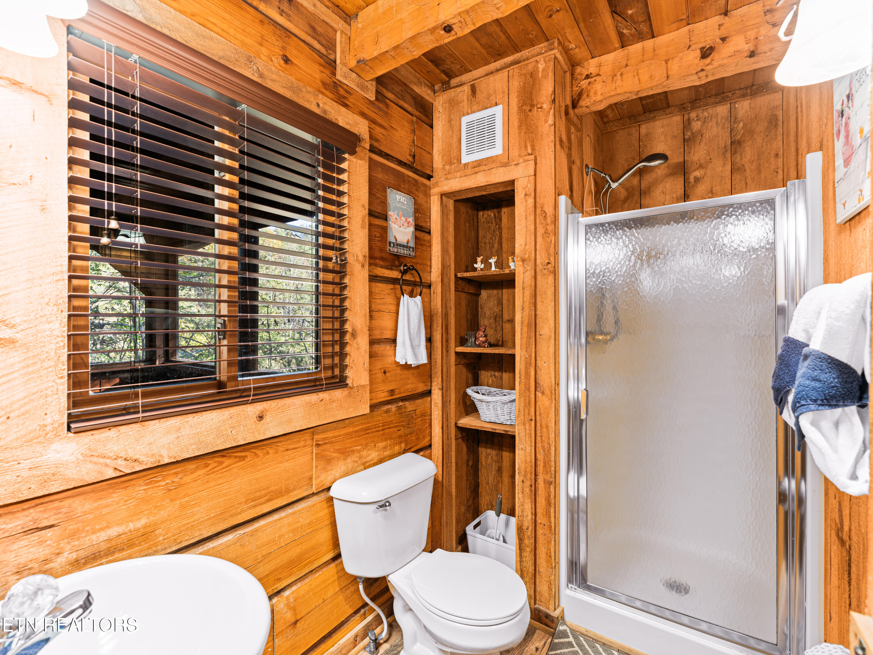 1083 Bryan View Road Sevierville TN 37862