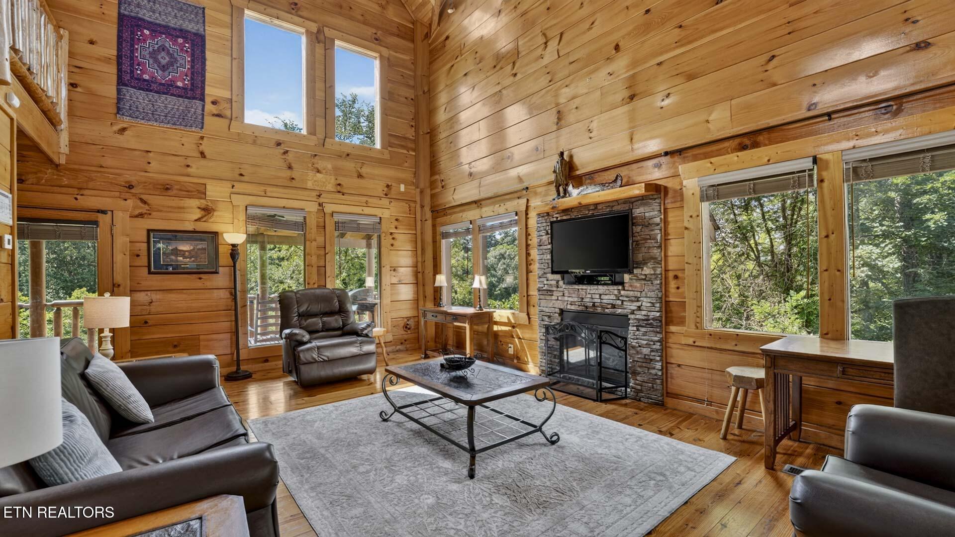 1123 Towering Oaks Drive Sevierville TN 37876