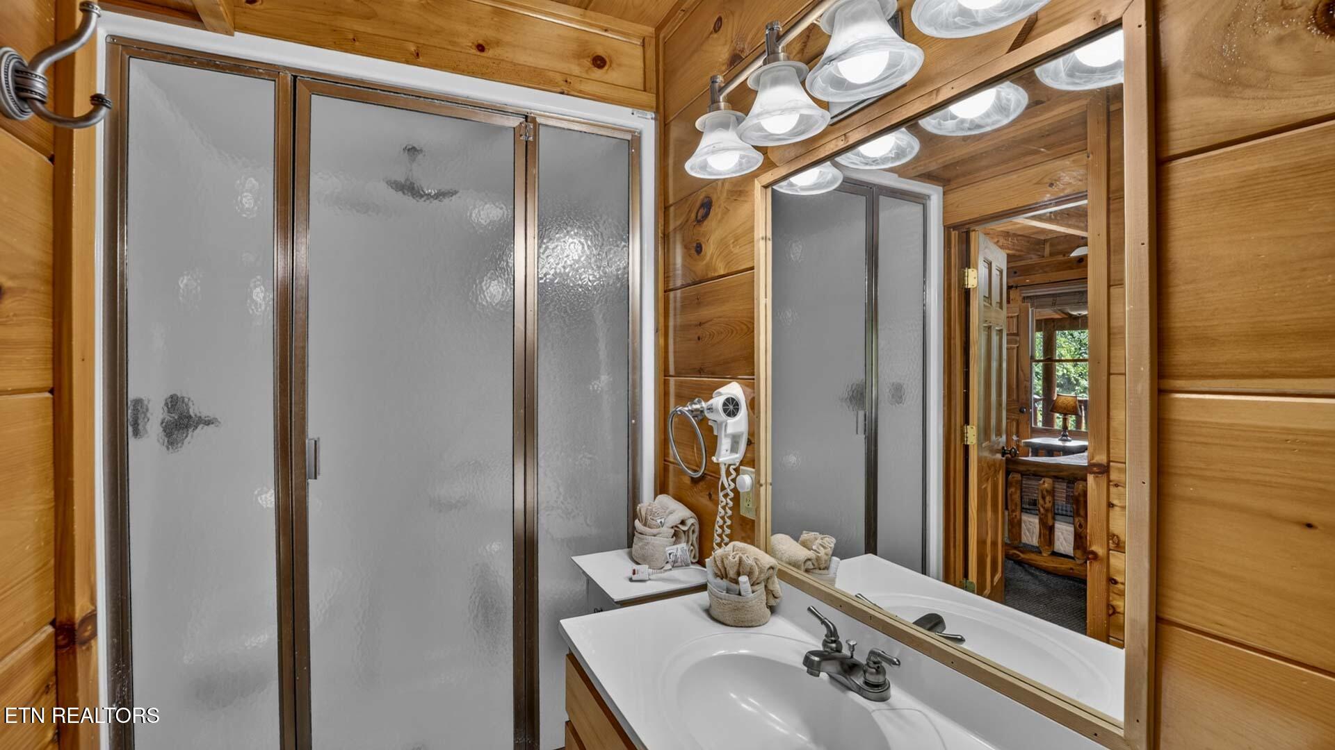 1123 Towering Oaks Drive Sevierville TN 37876