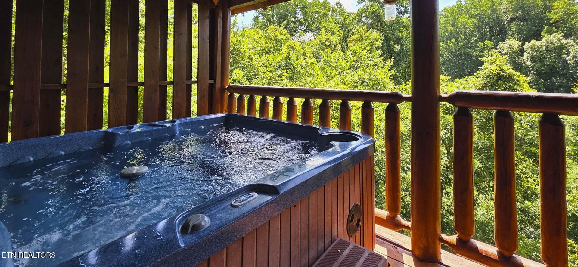 1123 Towering Oaks Drive Sevierville TN 37876