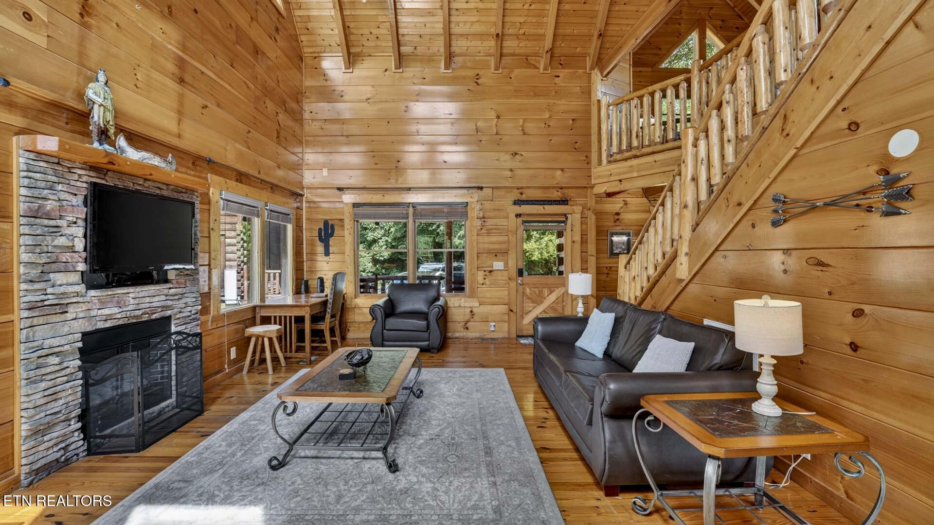 1123 Towering Oaks Drive Sevierville TN 37876
