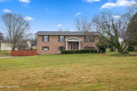 1212 Hoss Road Powell TN 37849