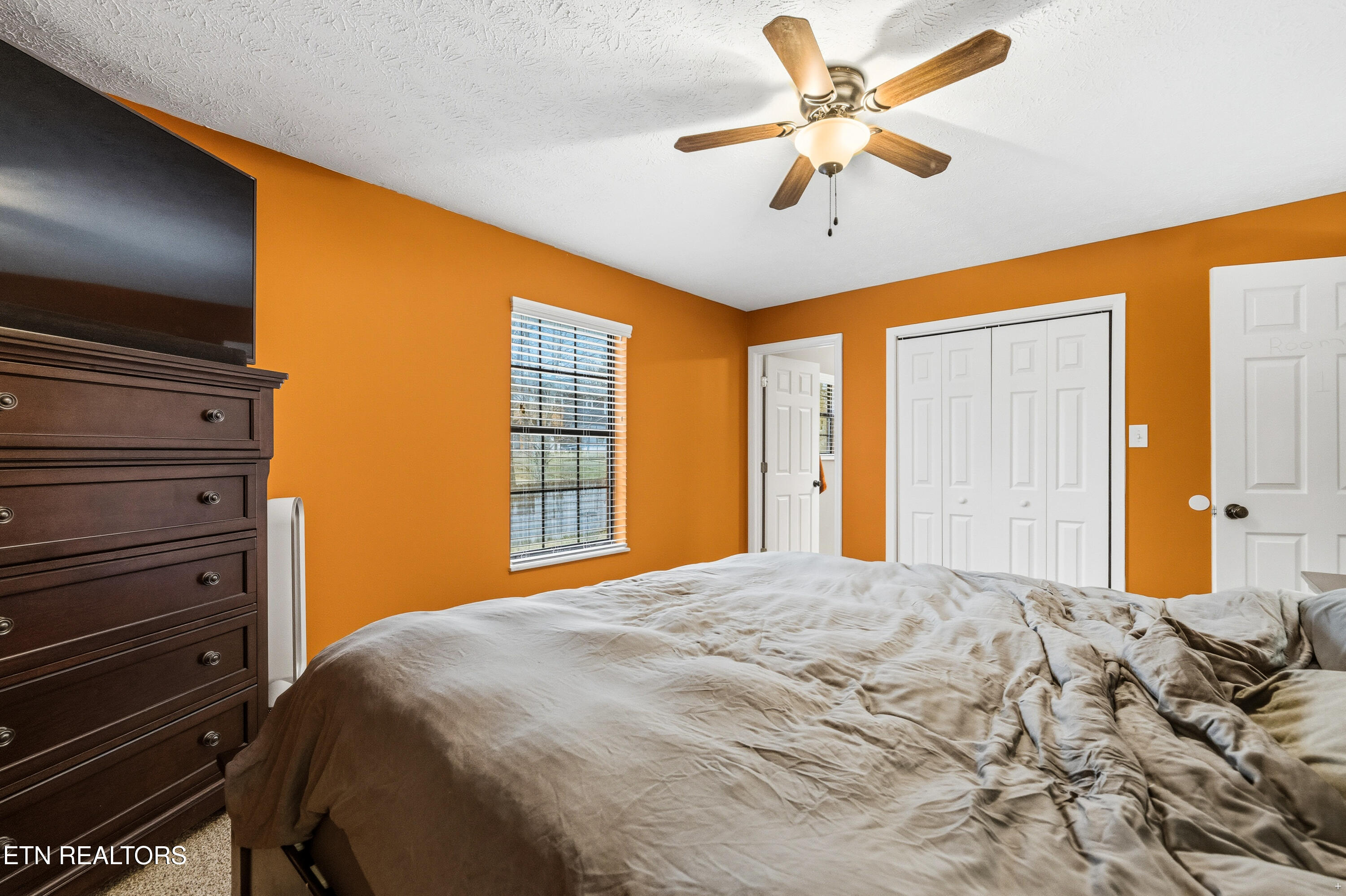 1212 Hoss Road Powell TN 37849