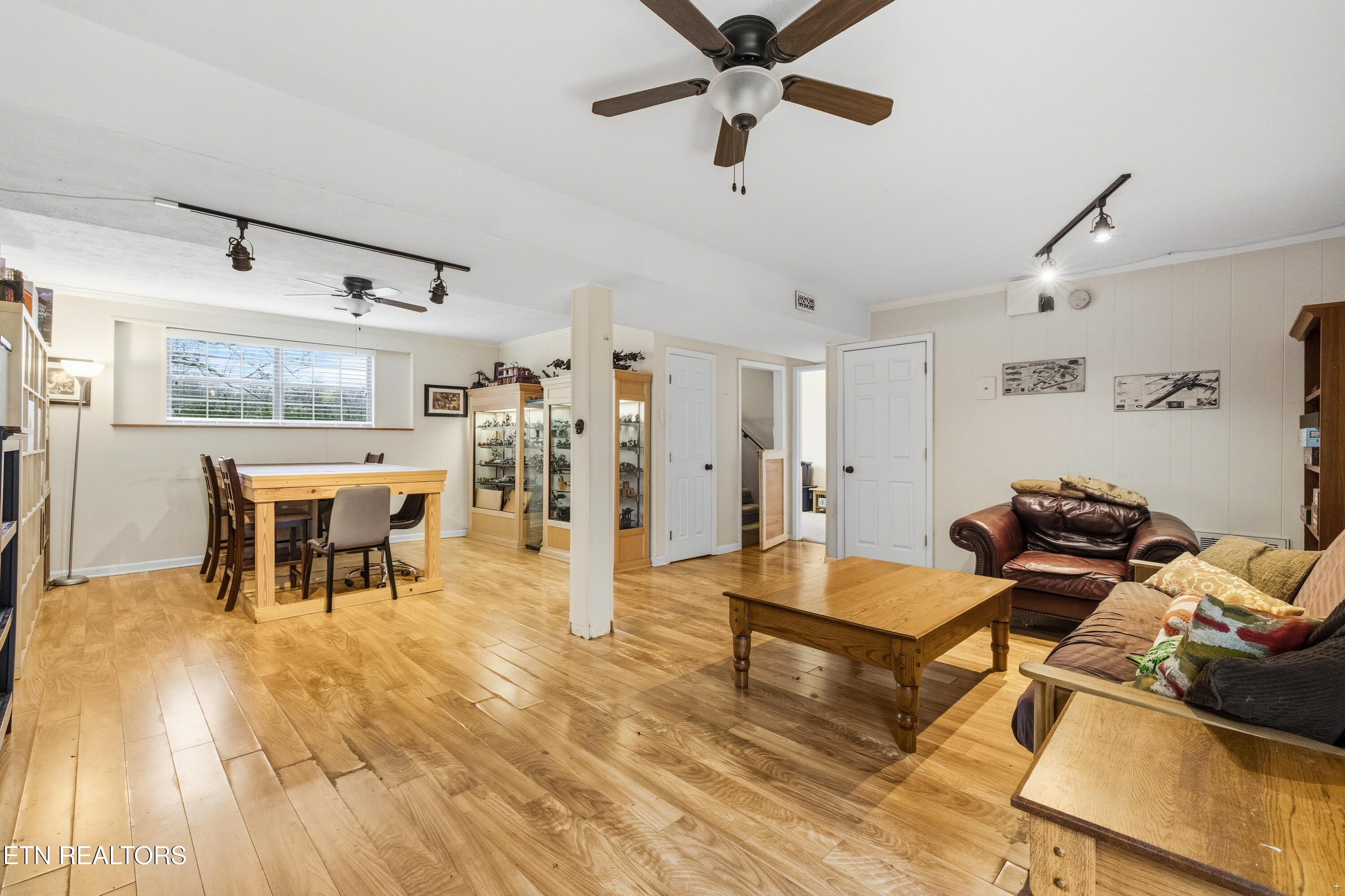 1212 Hoss Road Powell TN 37849