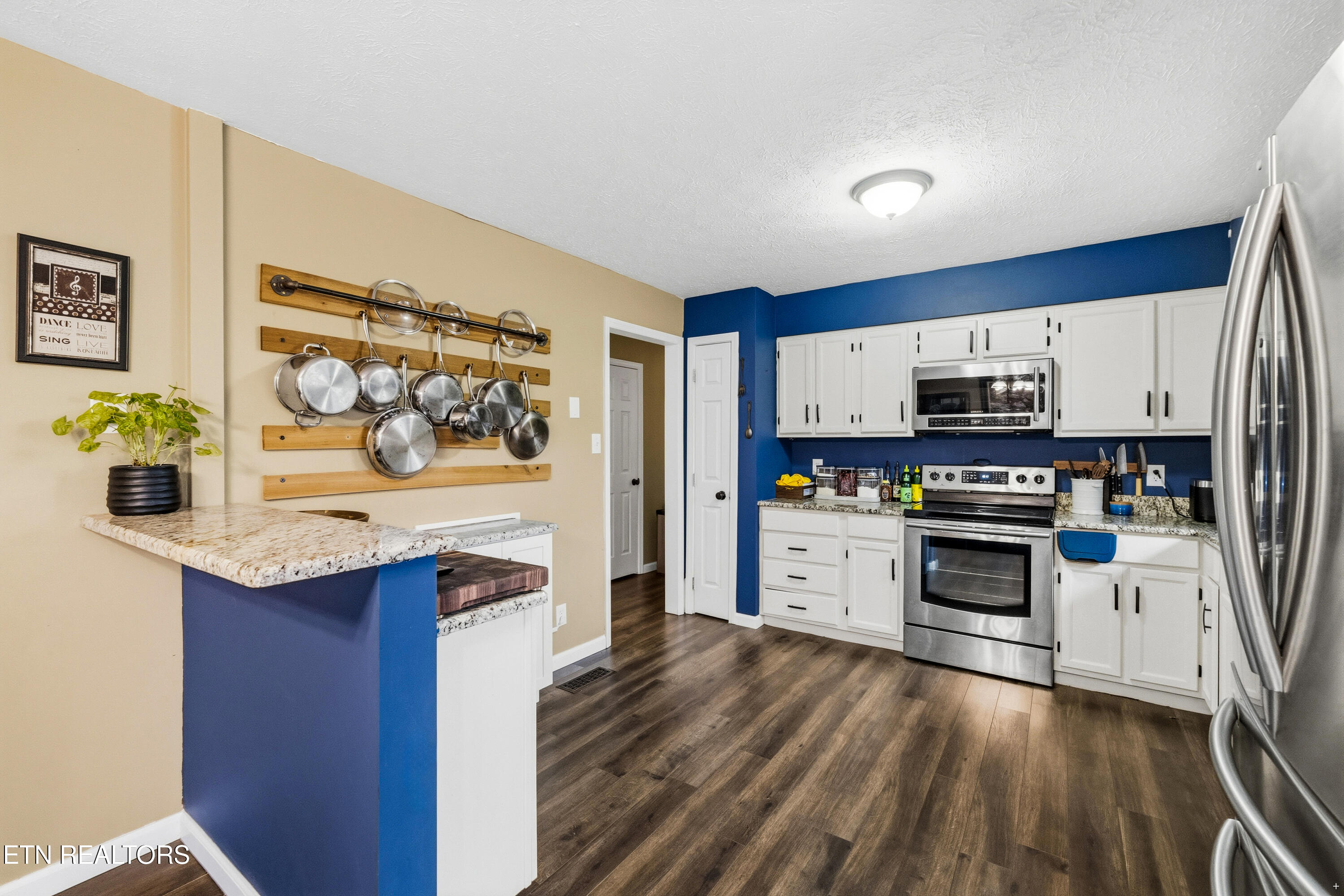 1212 Hoss Road Powell TN 37849