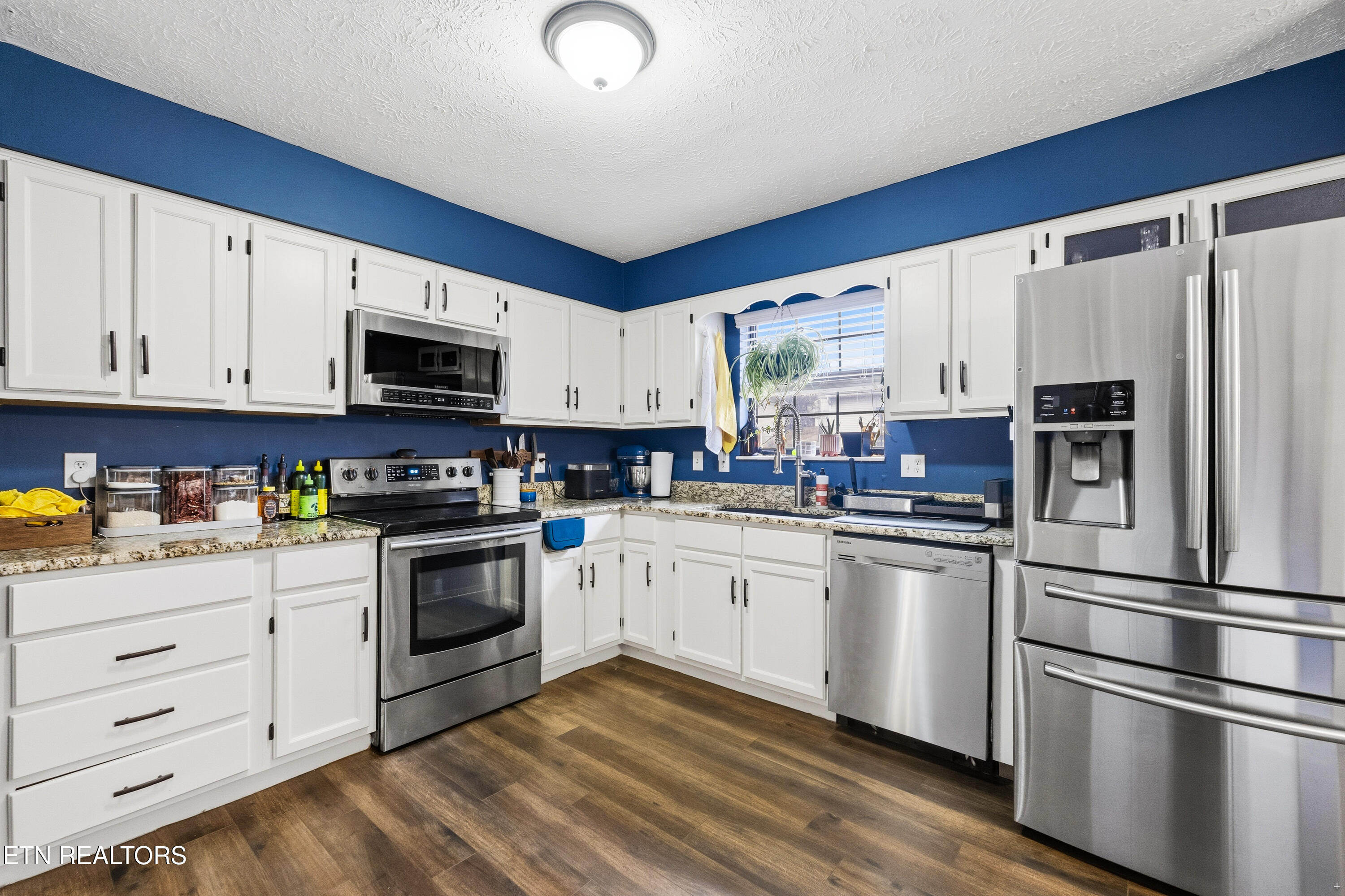 1212 Hoss Road Powell TN 37849
