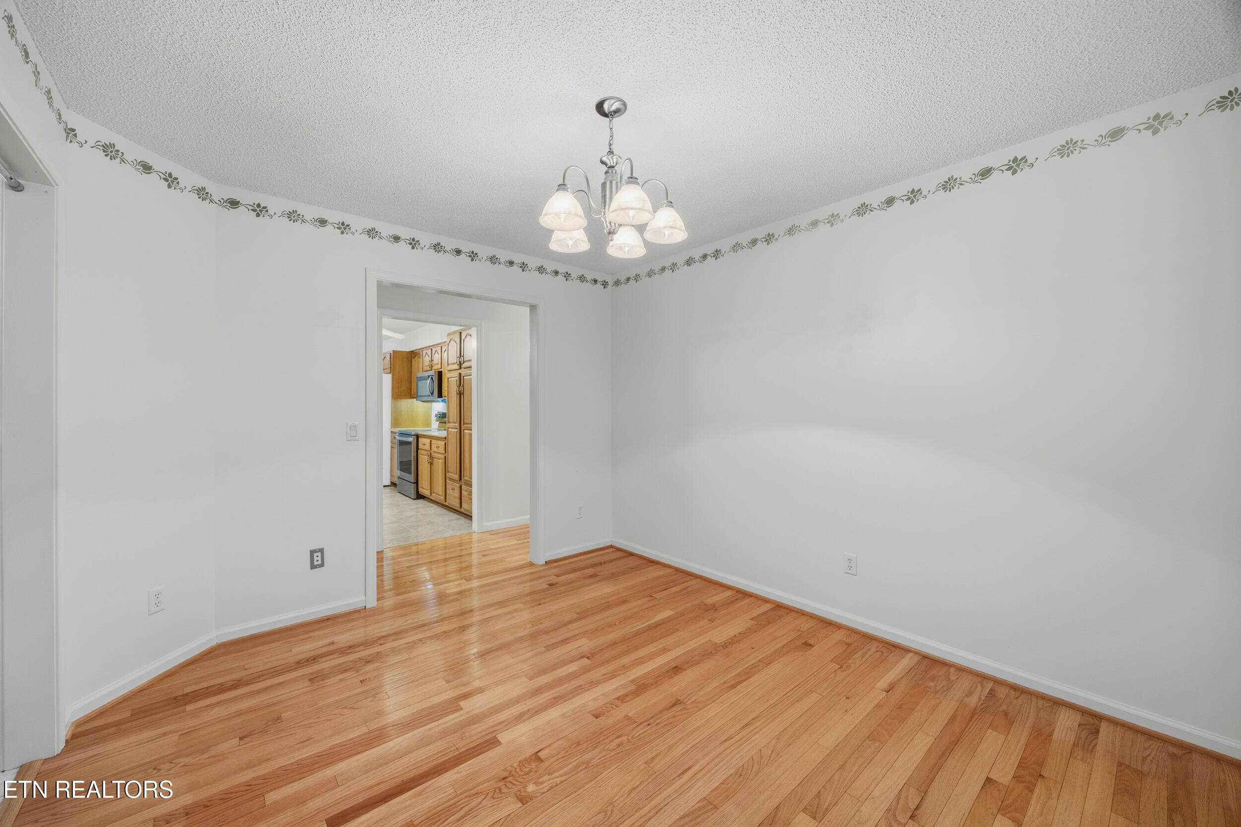 104 Flossmoor Circle Crossville TN 38558