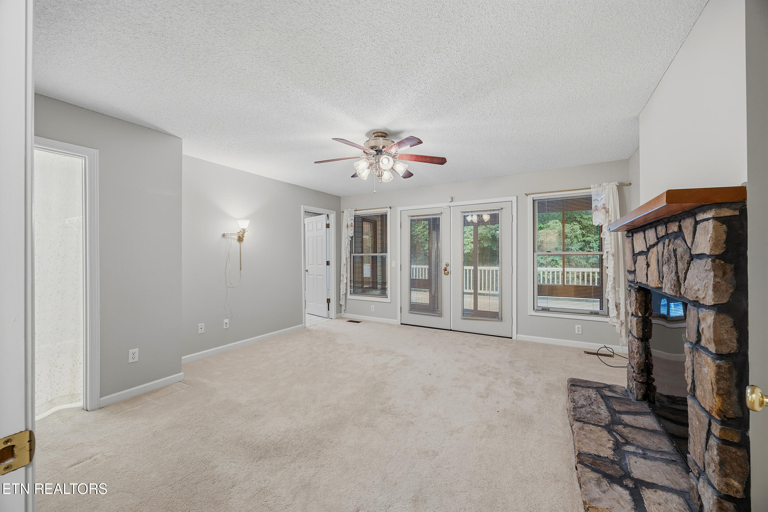 104 Flossmoor Circle Crossville TN 38558