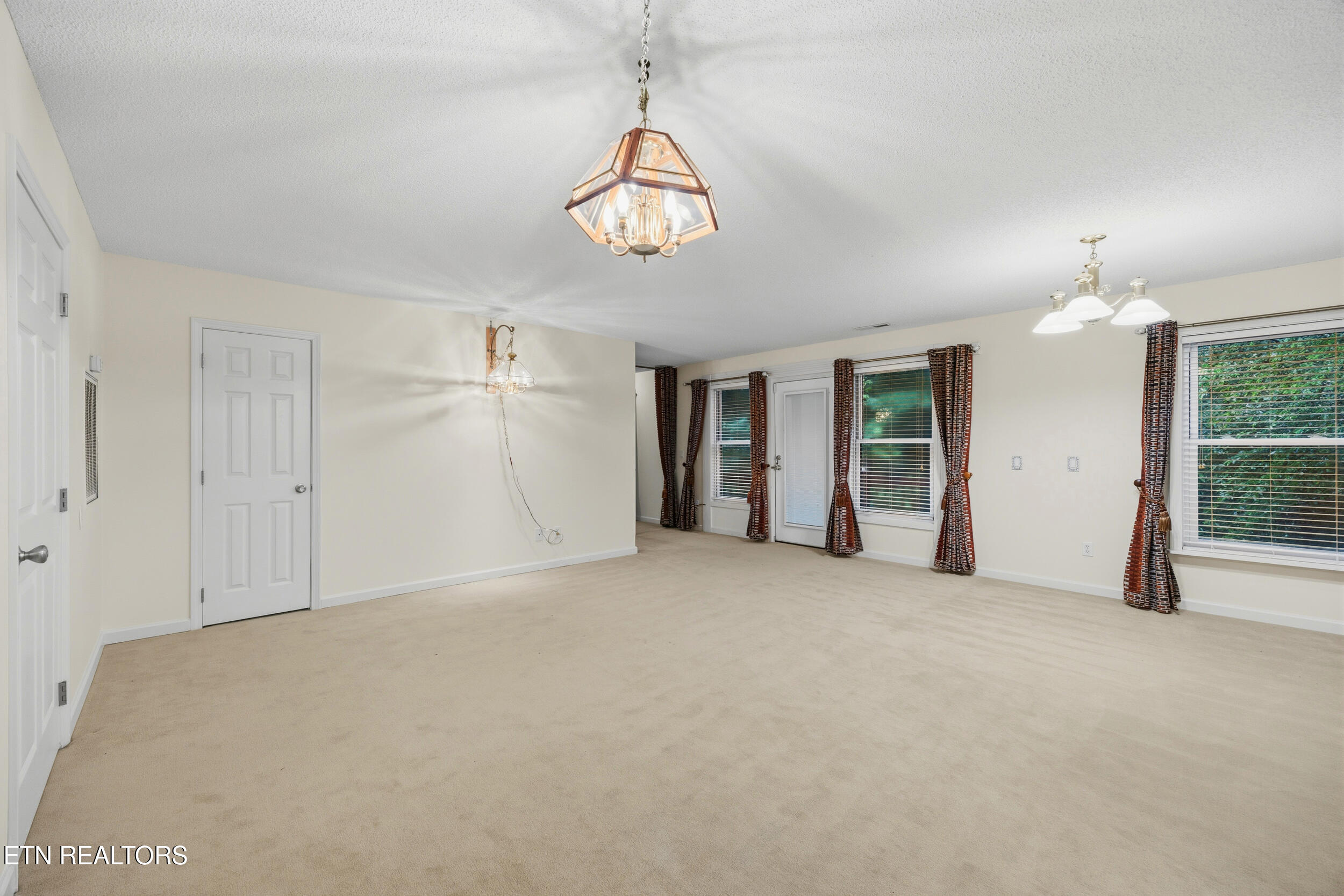 104 Flossmoor Circle Crossville TN 38558