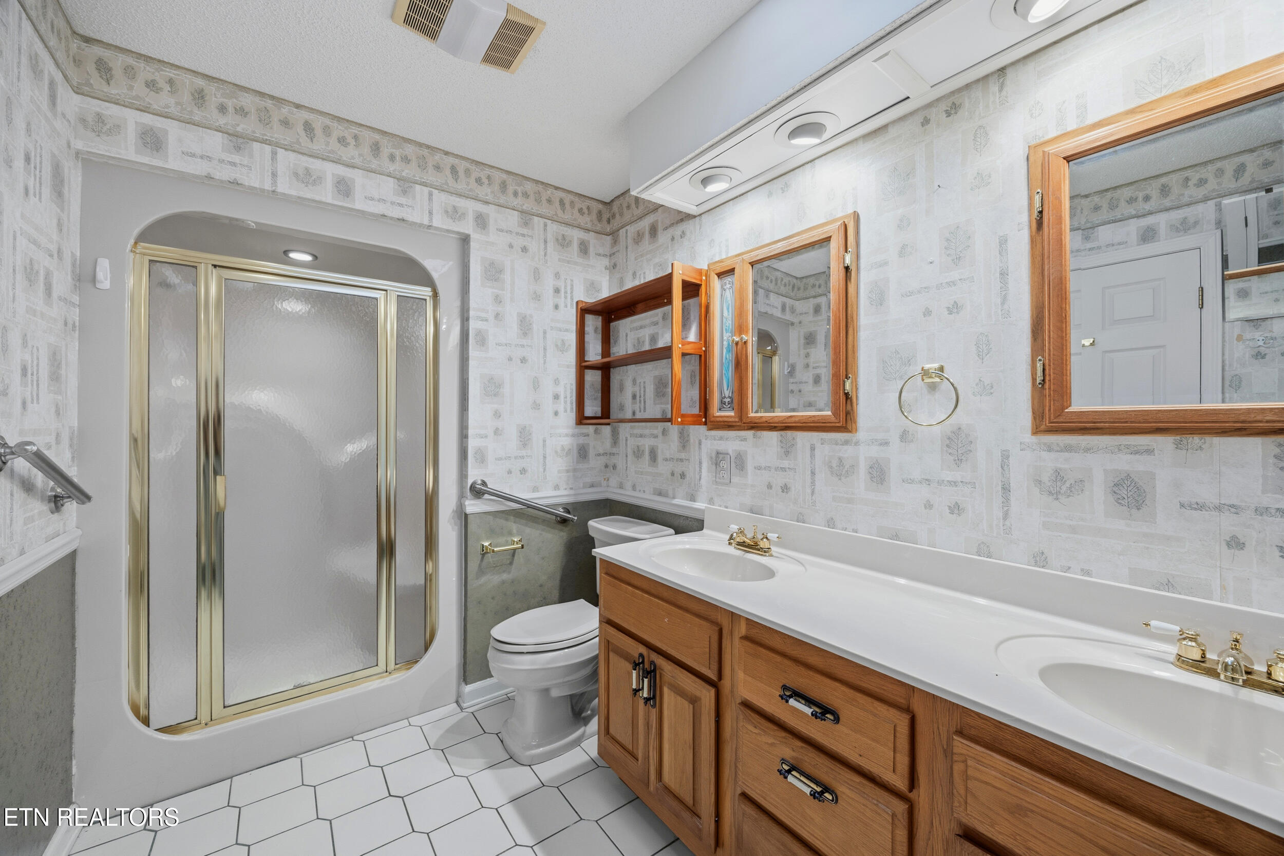 104 Flossmoor Circle Crossville TN 38558