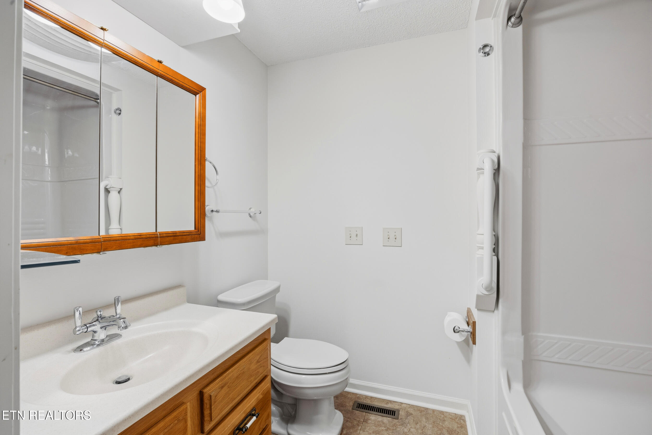104 Flossmoor Circle Crossville TN 38558