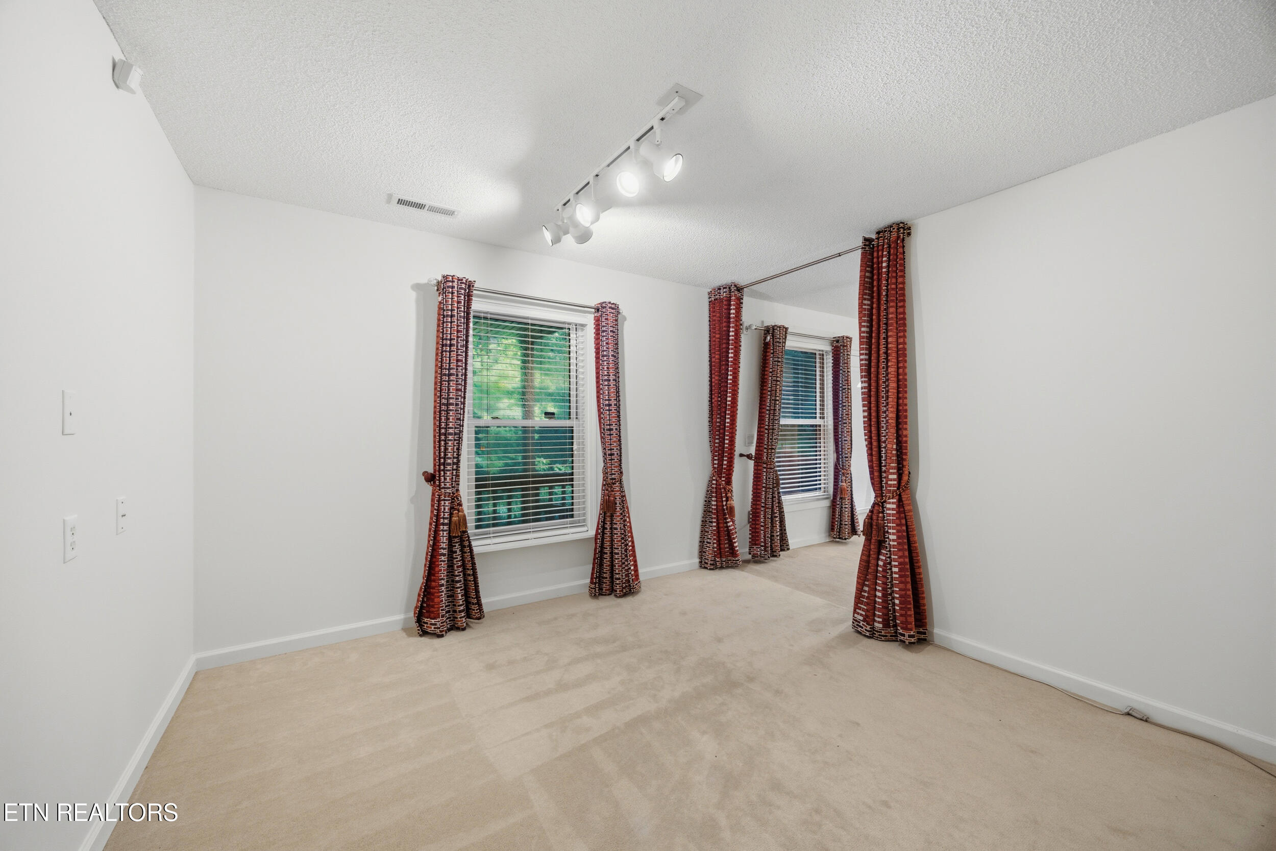 104 Flossmoor Circle Crossville TN 38558