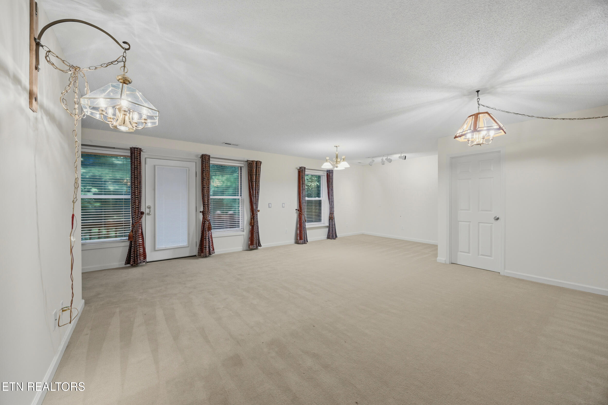104 Flossmoor Circle Crossville TN 38558