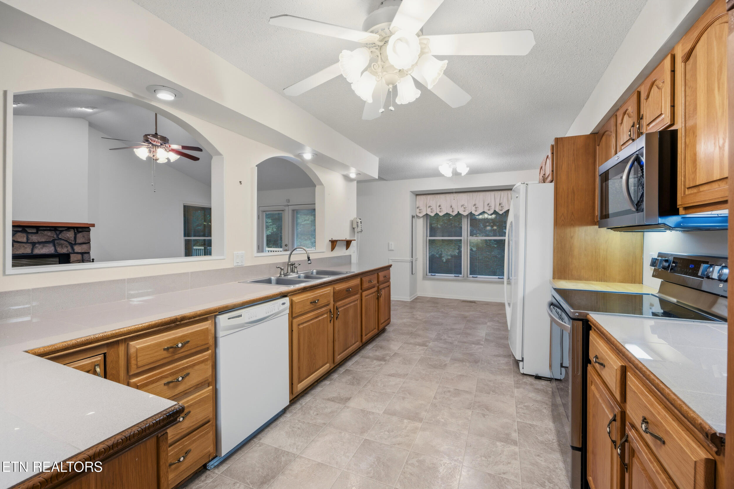 104 Flossmoor Circle Crossville TN 38558