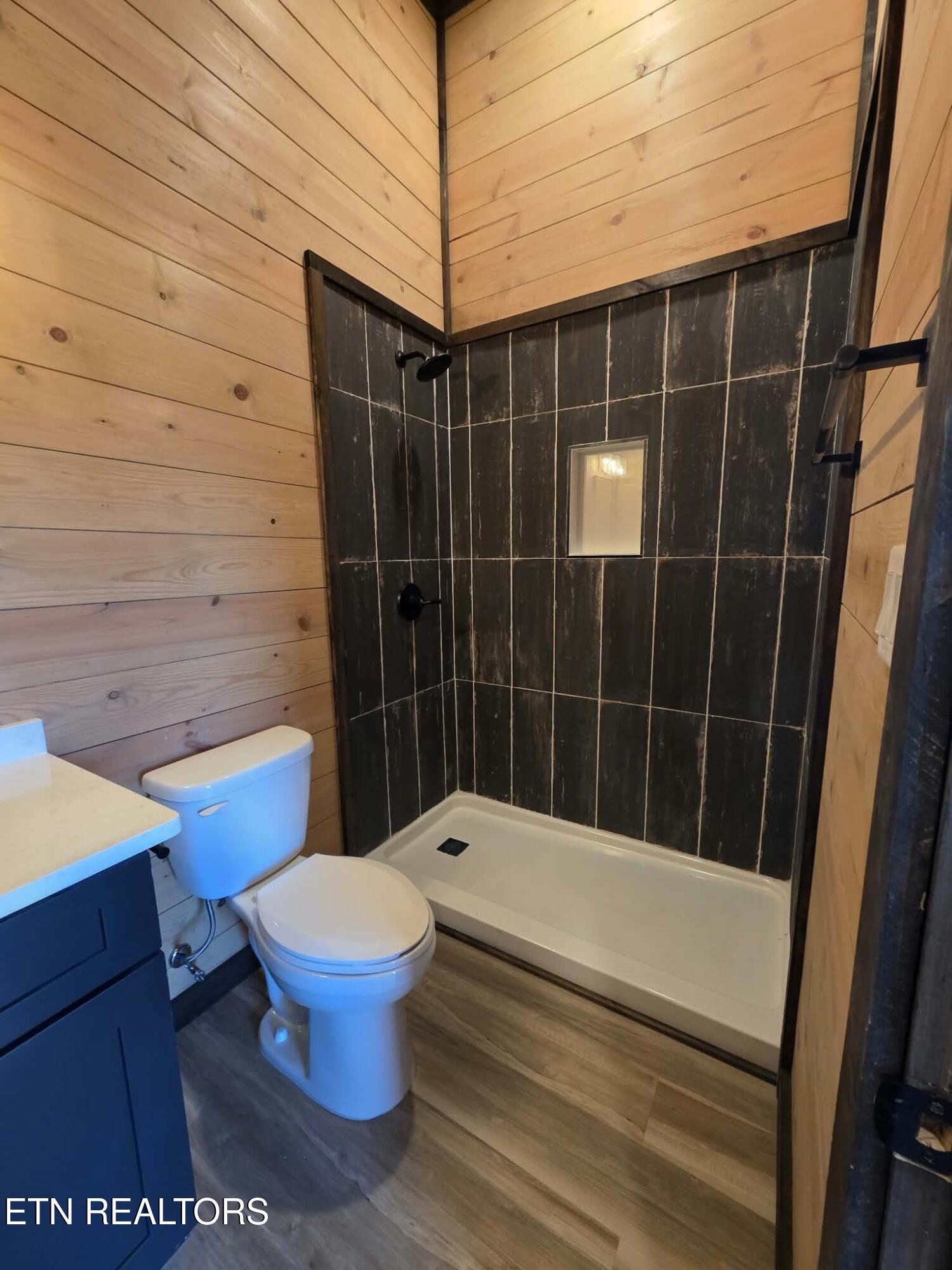 2945 Tipi Way Pigeon Forge TN 37863