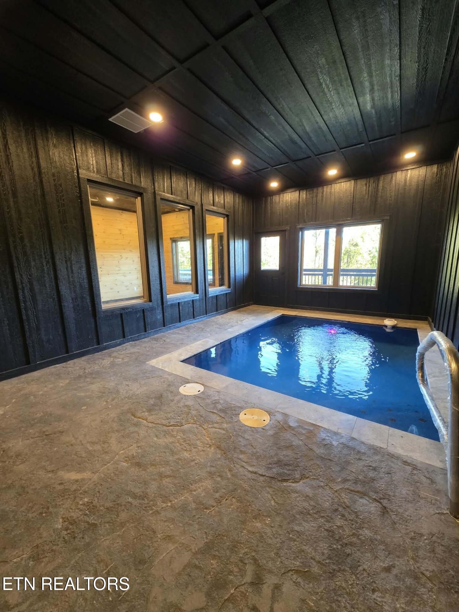 2945 Tipi Way Pigeon Forge TN 37863