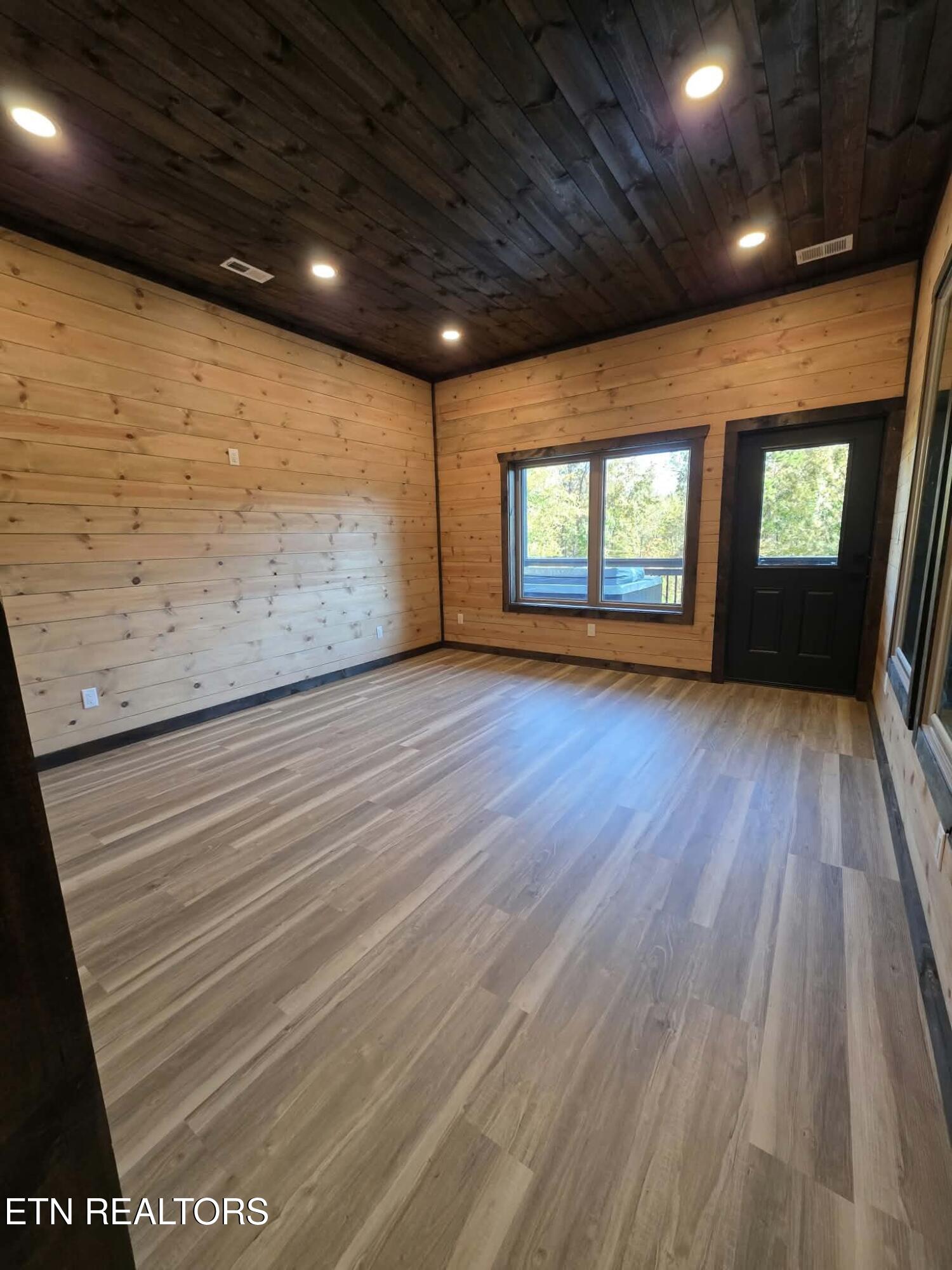 2945 Tipi Way Pigeon Forge TN 37863